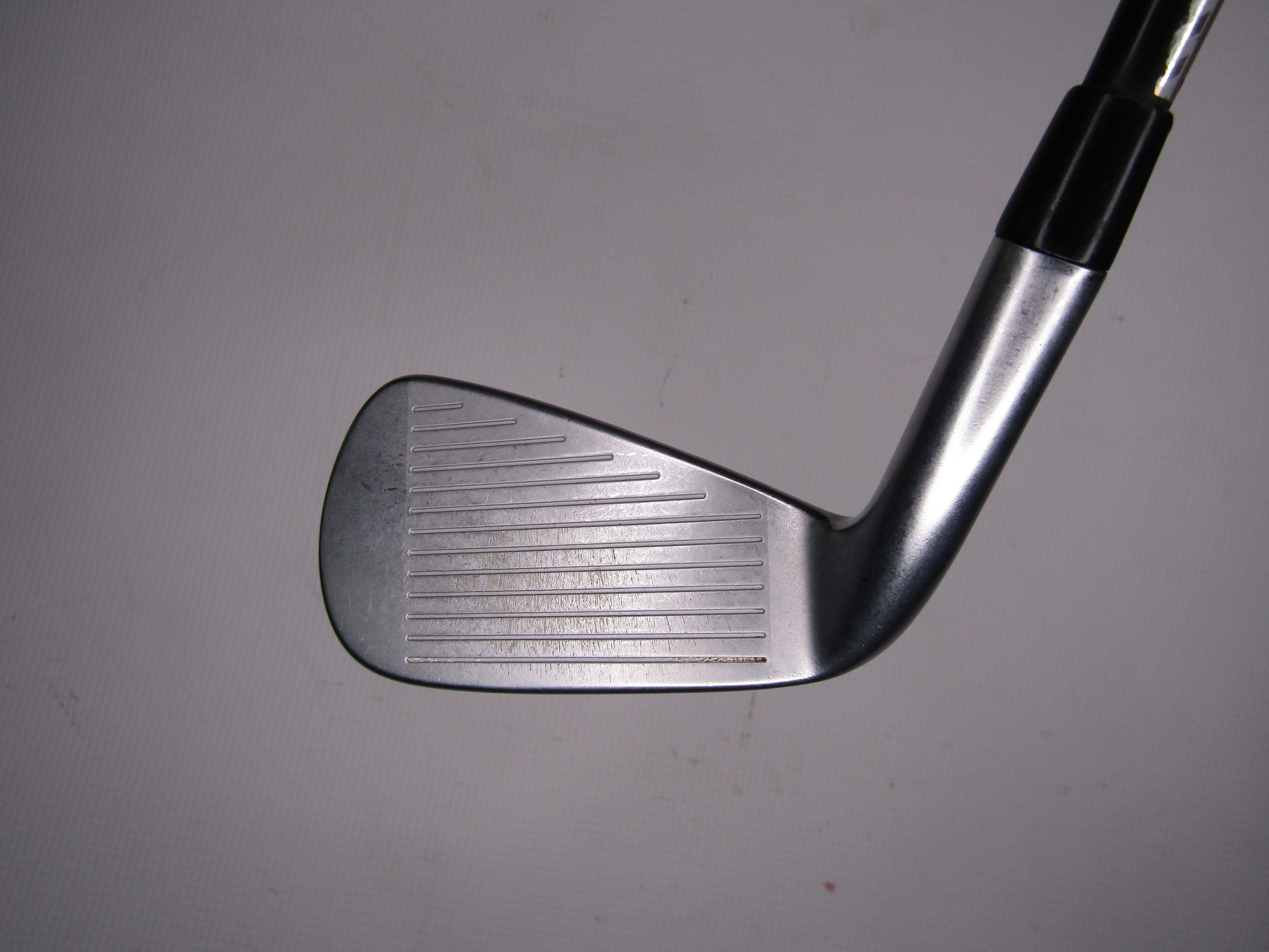Cleveland Launcher XL #4-PW, DW 8 pc. Iron Set Regular Flex Graphite Men's Right Pre-Owned Iron Sets Cleveland