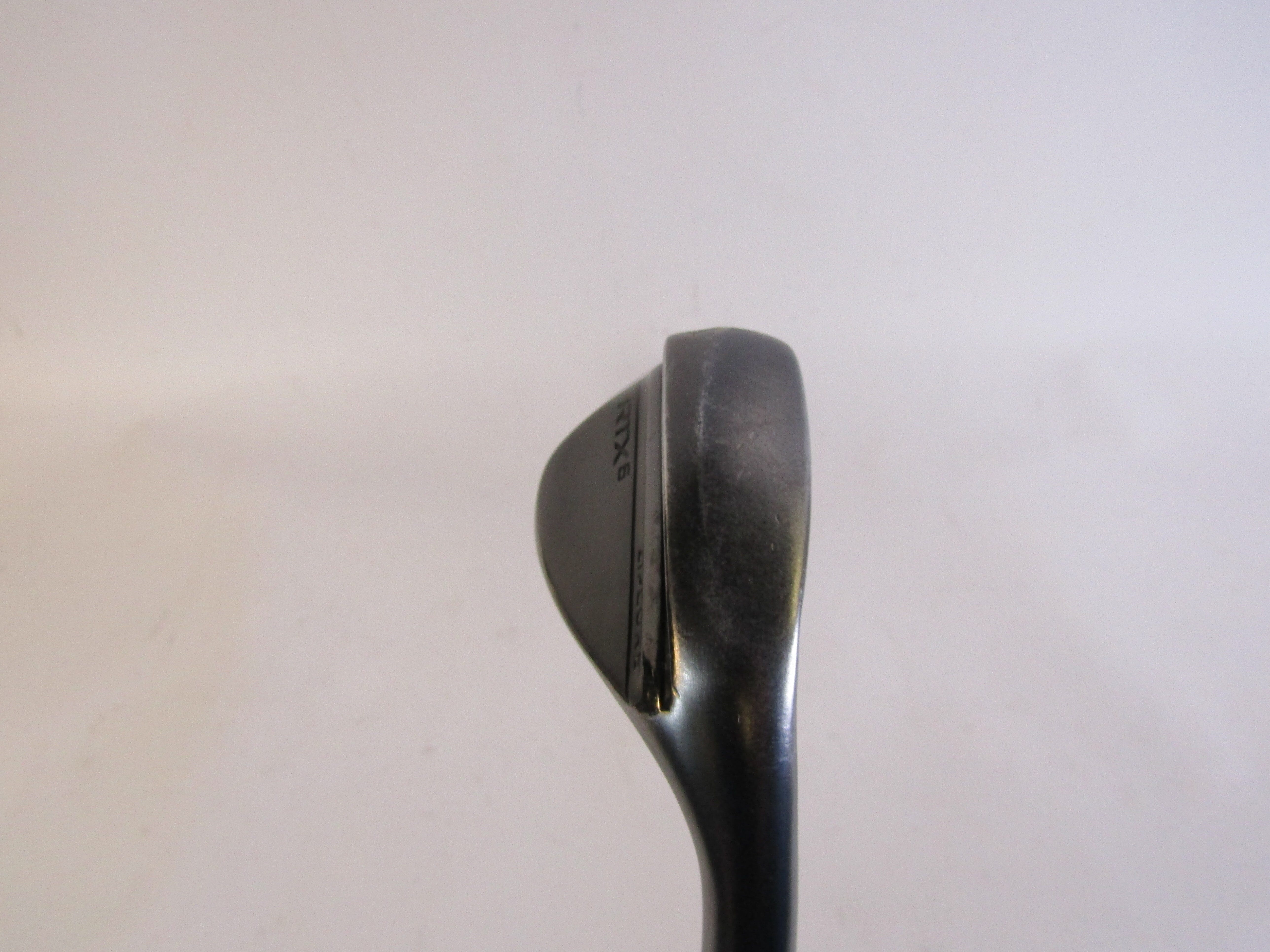 Cleveland RTX 6 Black 54.10° Mid Grind SW Wedge Flex Steel Men's Right Pre-Owned Wedges Cleveland Golf