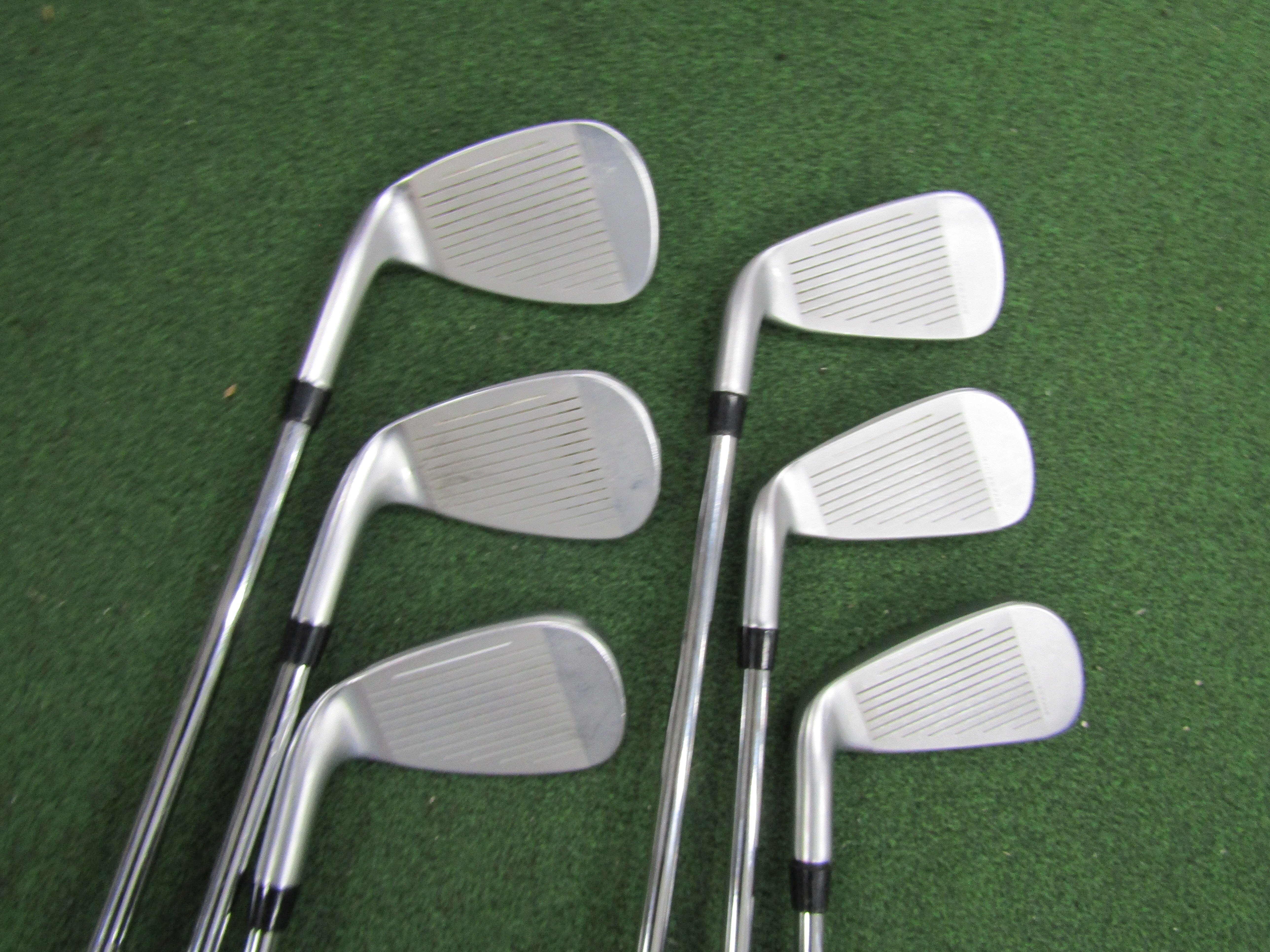 Cobra King LTDx One Length Iron Set #5-PW Regular Flex Steel Shaft Men's Right Pre-Owned Irons Cobra
