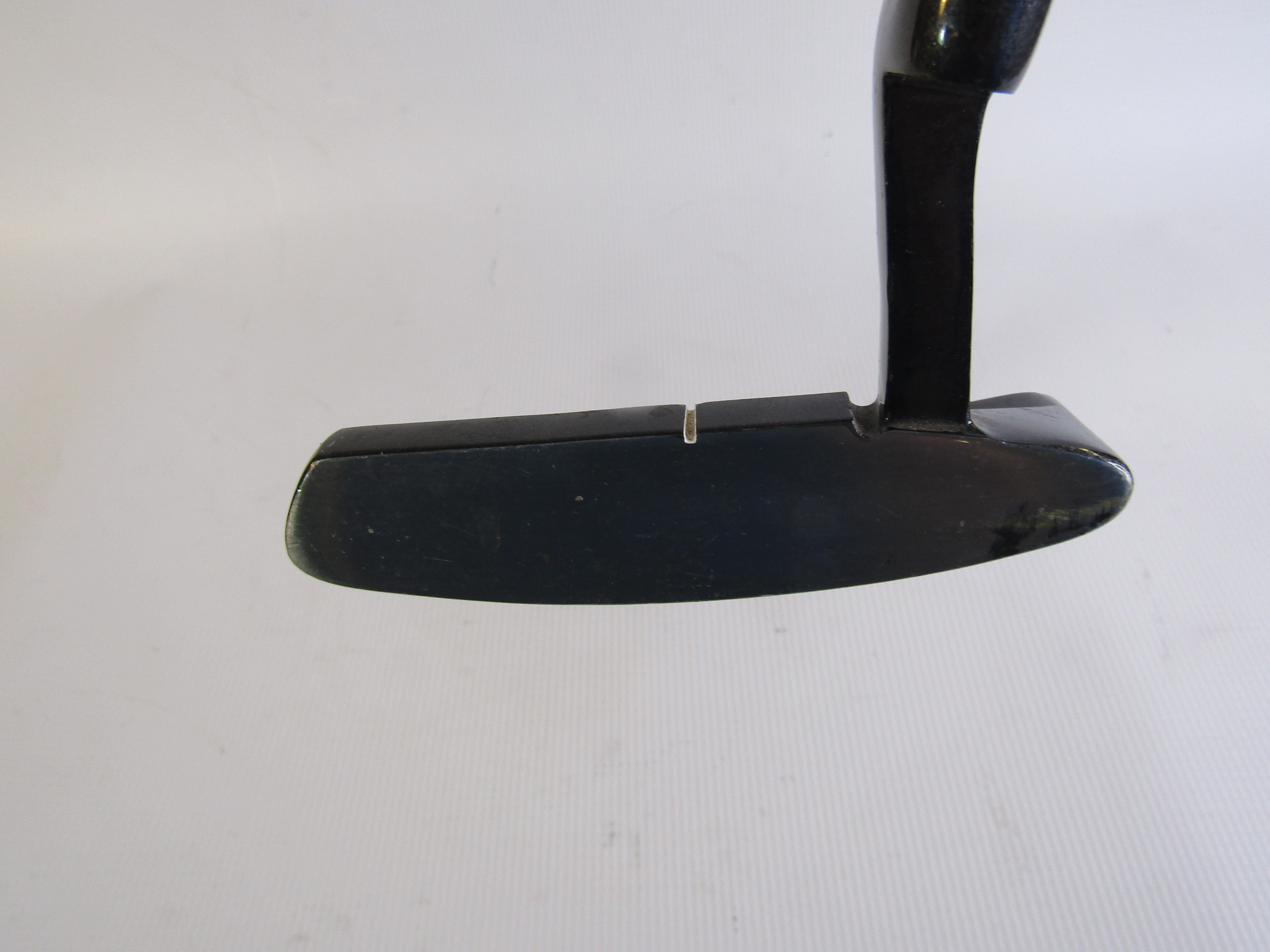 Momentus Golf Swing Trainer 34.5" Blade Putter Steel Right Hand Pre-Owned Training Aids Momentus