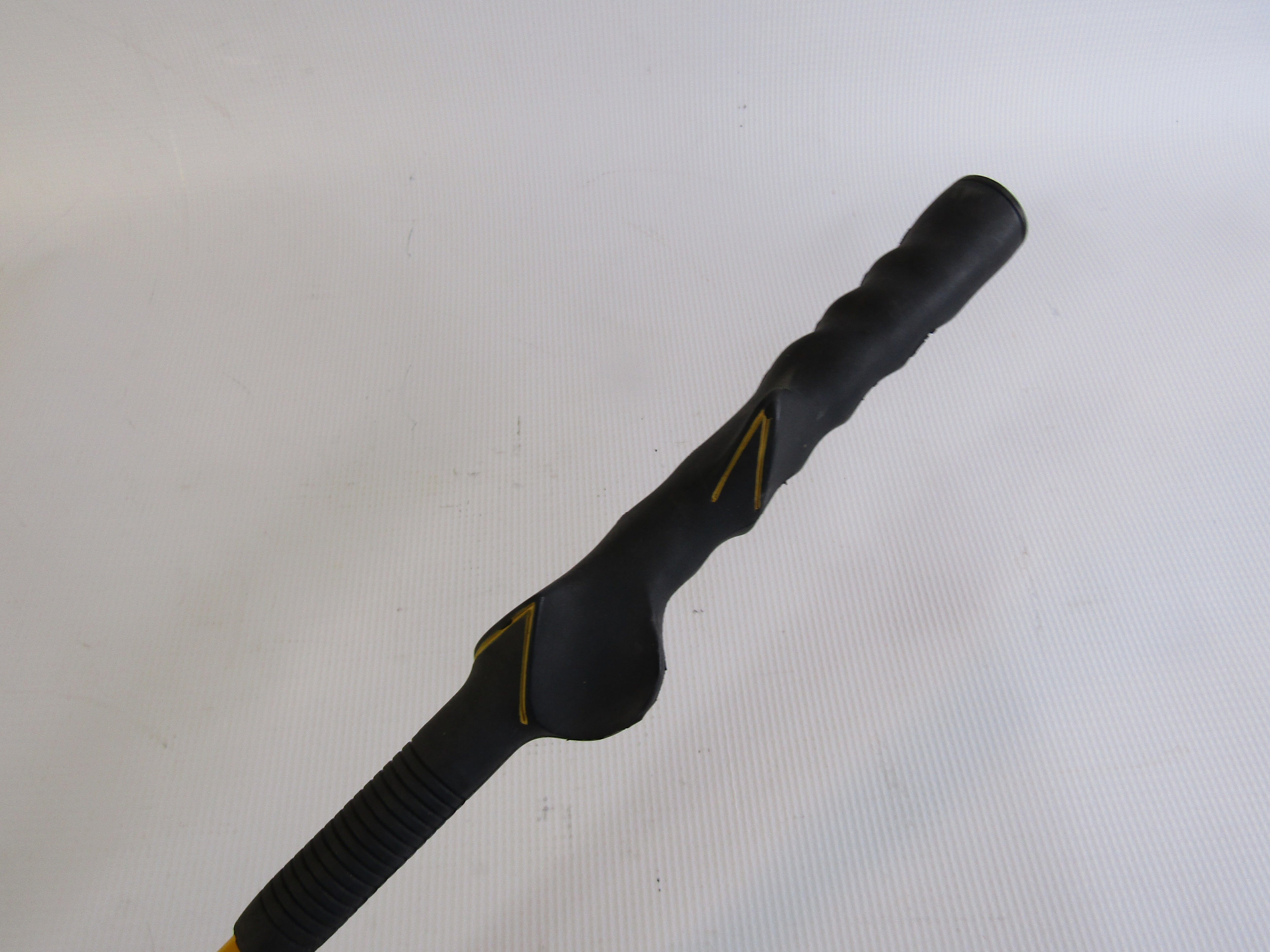 Momentus Golf Swing Trainer Iron Steel Shaft Men's Right Pre-Owned Training Aids Momentus