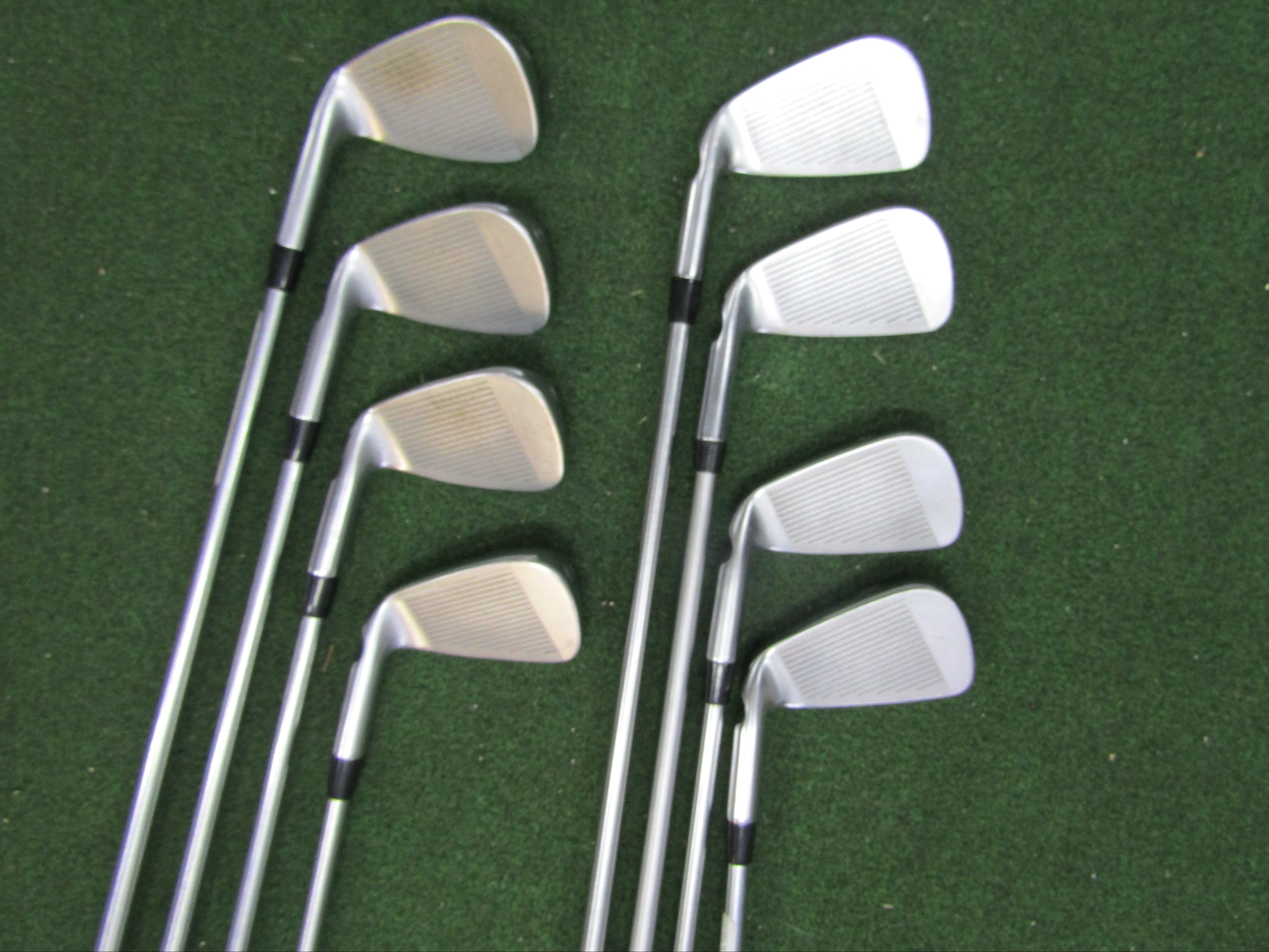 Ping i525 8pc. #3-PW Stiff Flex Steel Shaft Men's Right Pre-Owned Irons Ping