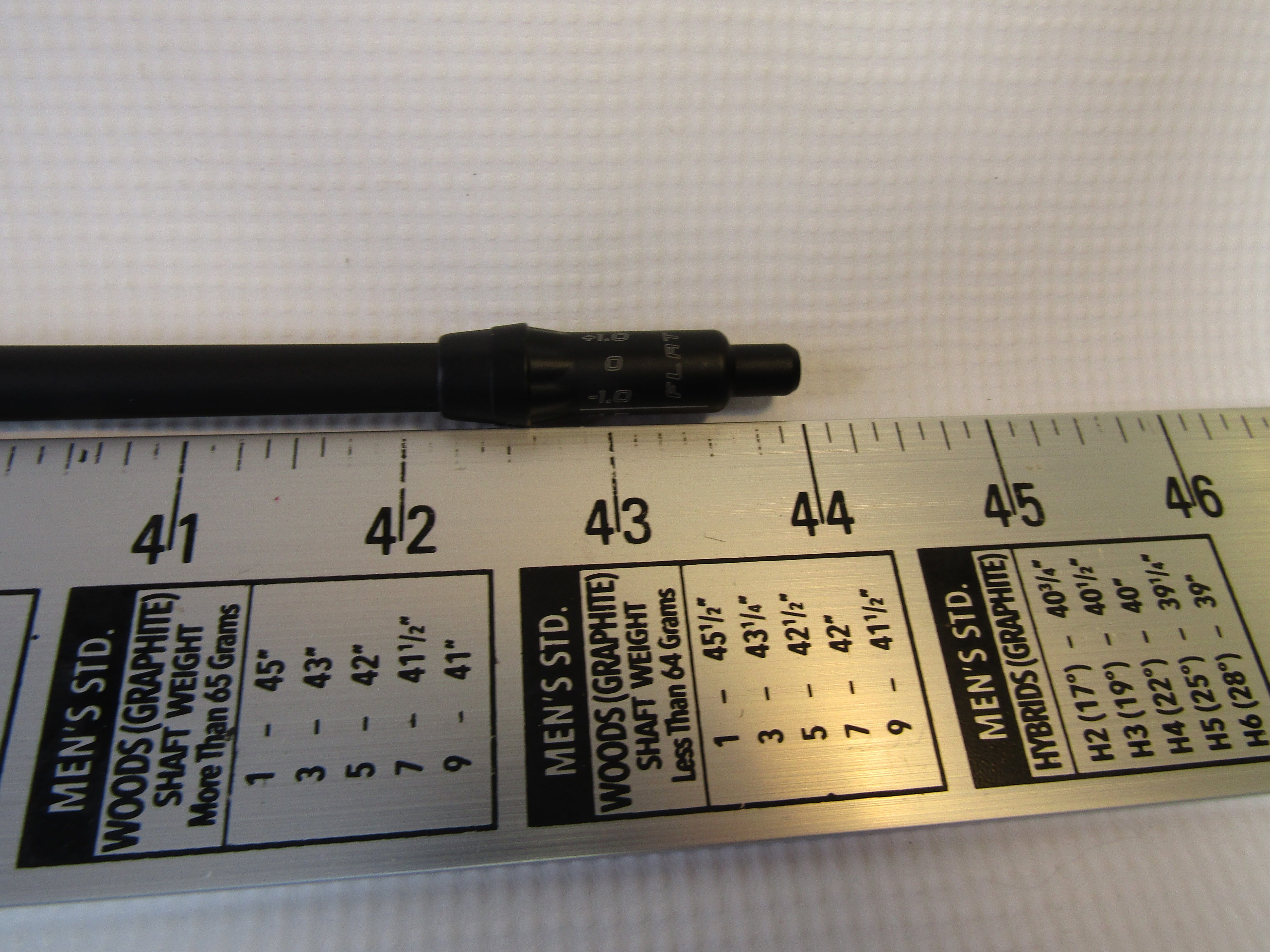 *PRE-OWNED* Aldila Rogue White 130 MSI 70 Stiff Graph. Dr. Shaft w/Ping RH G410/G425/G430 Adapter Pre-Owned Shafts Aldila