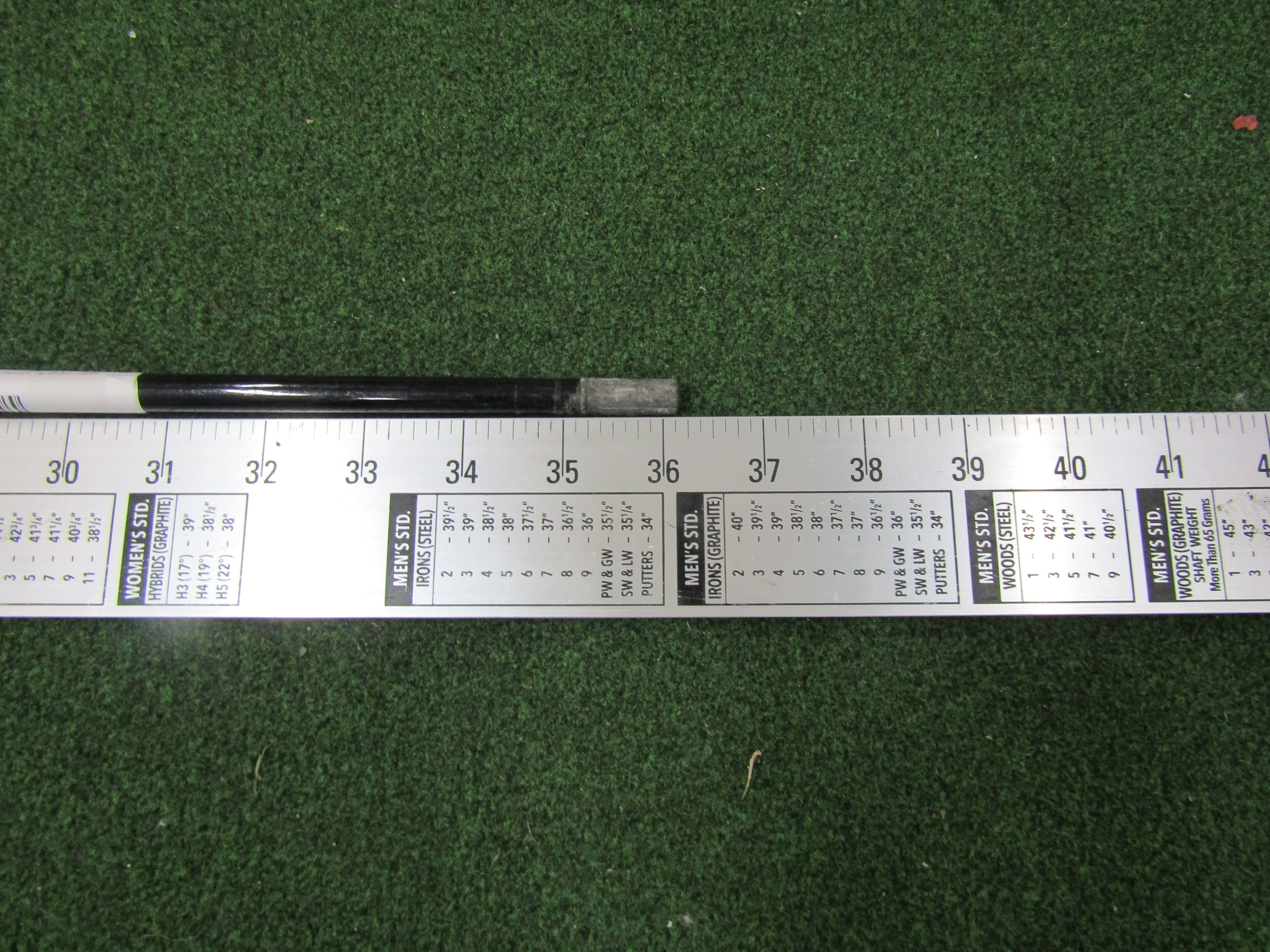 Pre-Owned Alpha Pro Tour Stiff Graphite +13/16 .370 Tip #9 Iron Shaft Pre-Owned Shafts Alpha