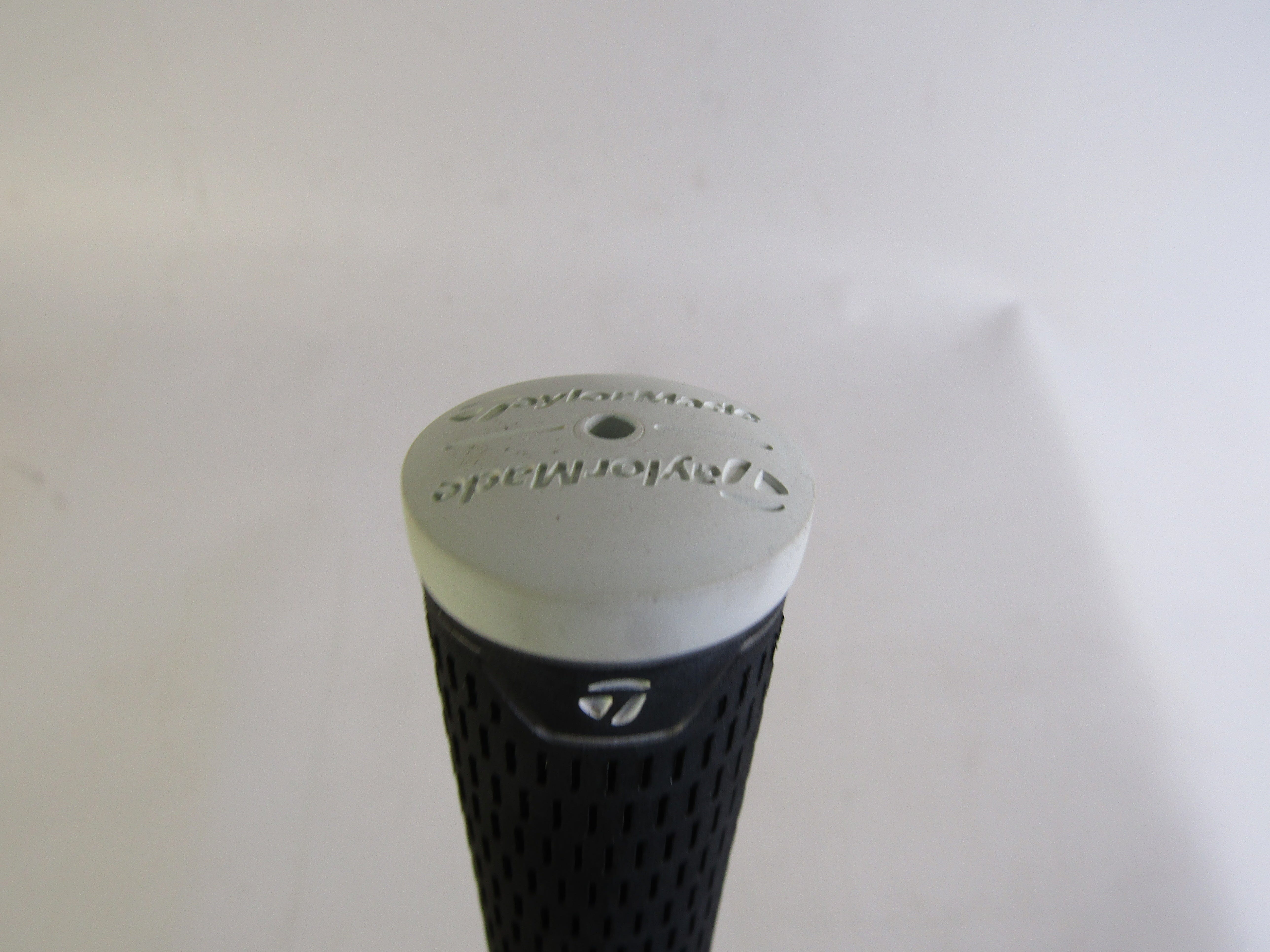 Pre-Owned TM Demo Nippon NS Pro 840 Regular Flex Std Parallel Tip .370 #7 Iron Shaft Pre-Owned Shafts Nippon