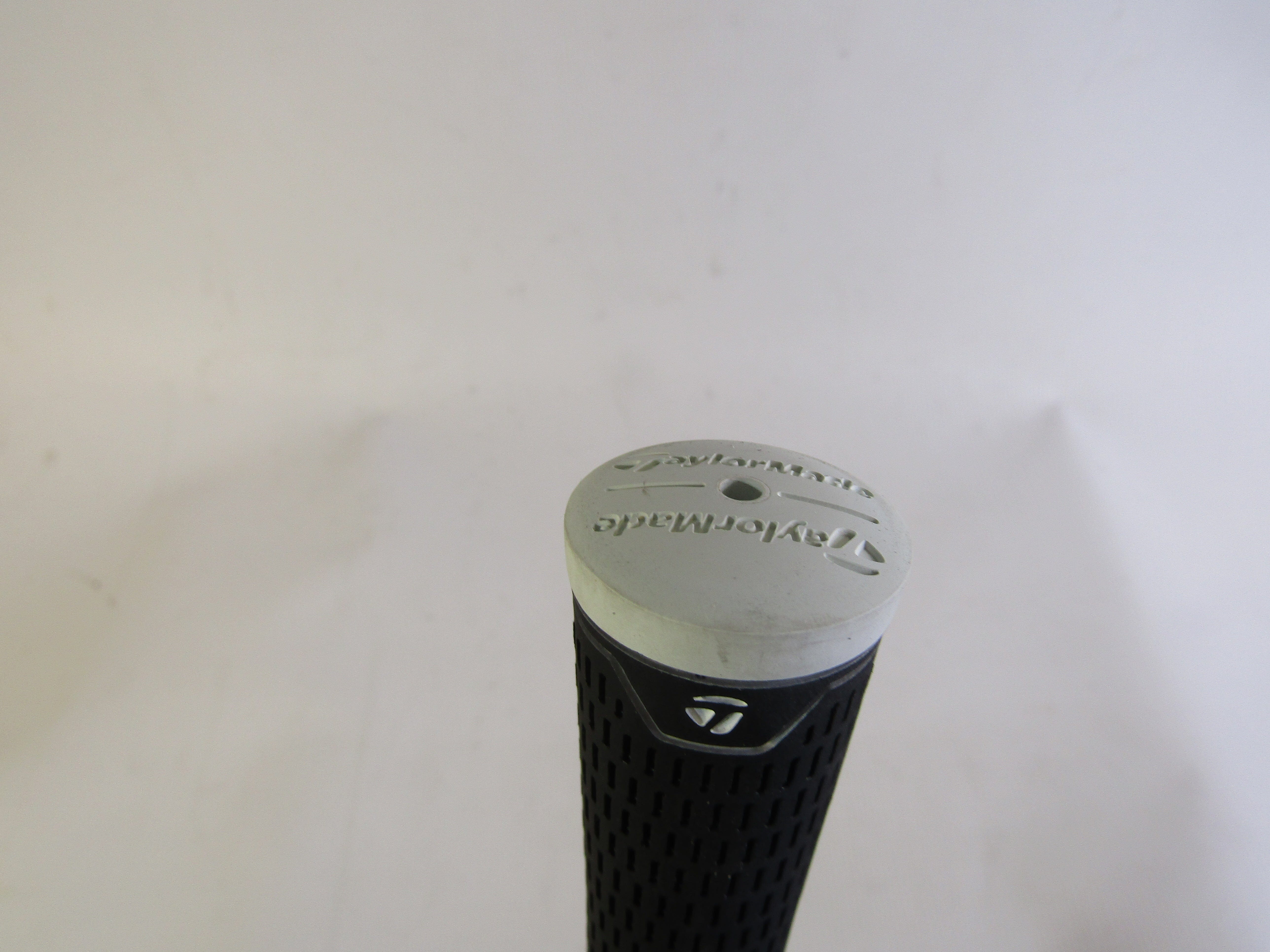 Pre-Owned TM Demo Recoil ES 460 F3 Regular Flex Std Parallel .370 Tip #7 Iron Shaft Pre-Owned Shafts UST Mamiya