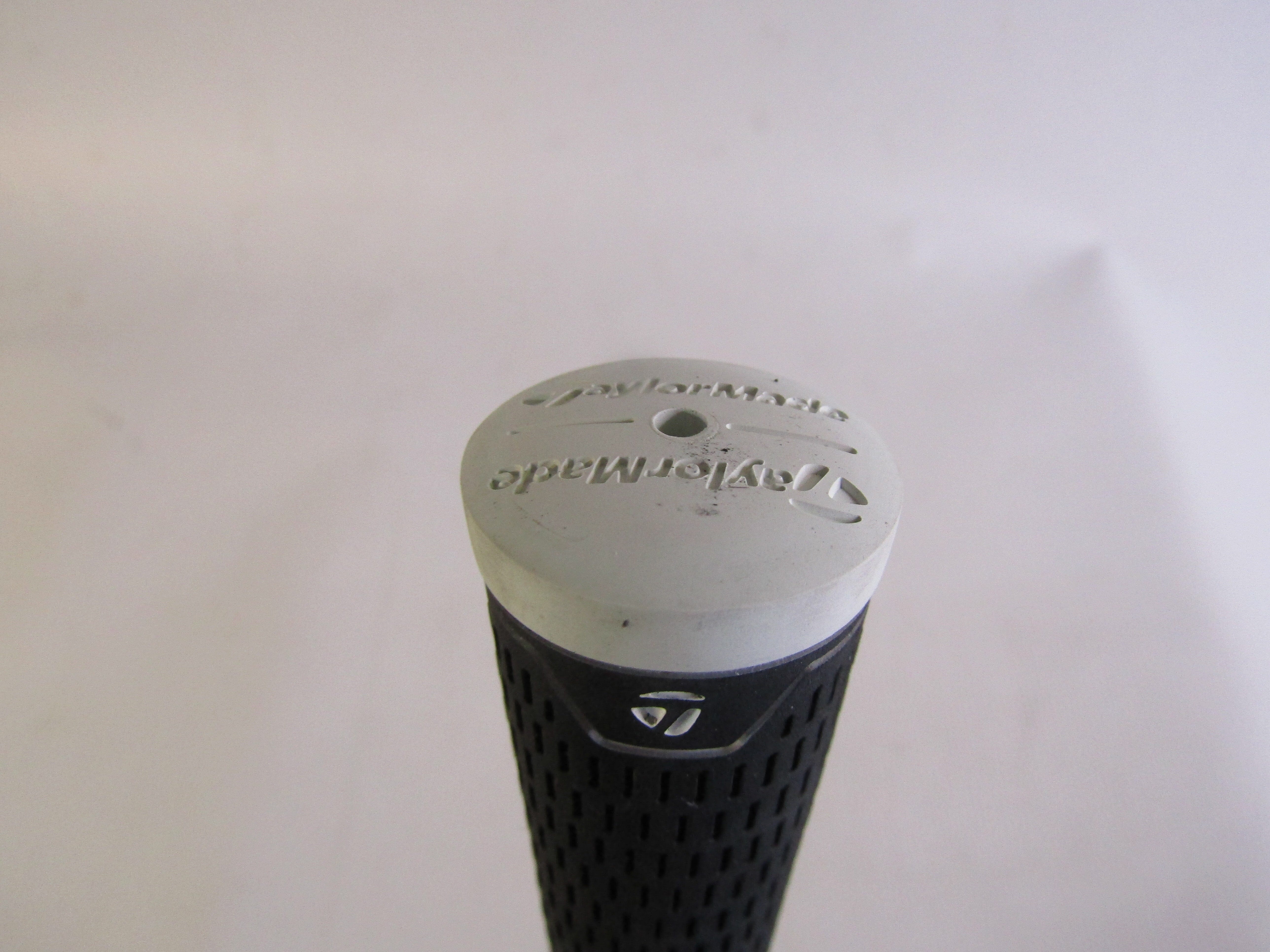 Pre-Owned TM Demo Recoil ES 460 F4 Stiff Flex Std Parallel .370 Tip #7 Iron Shaft Pre-Owned Shafts UST Mamiya