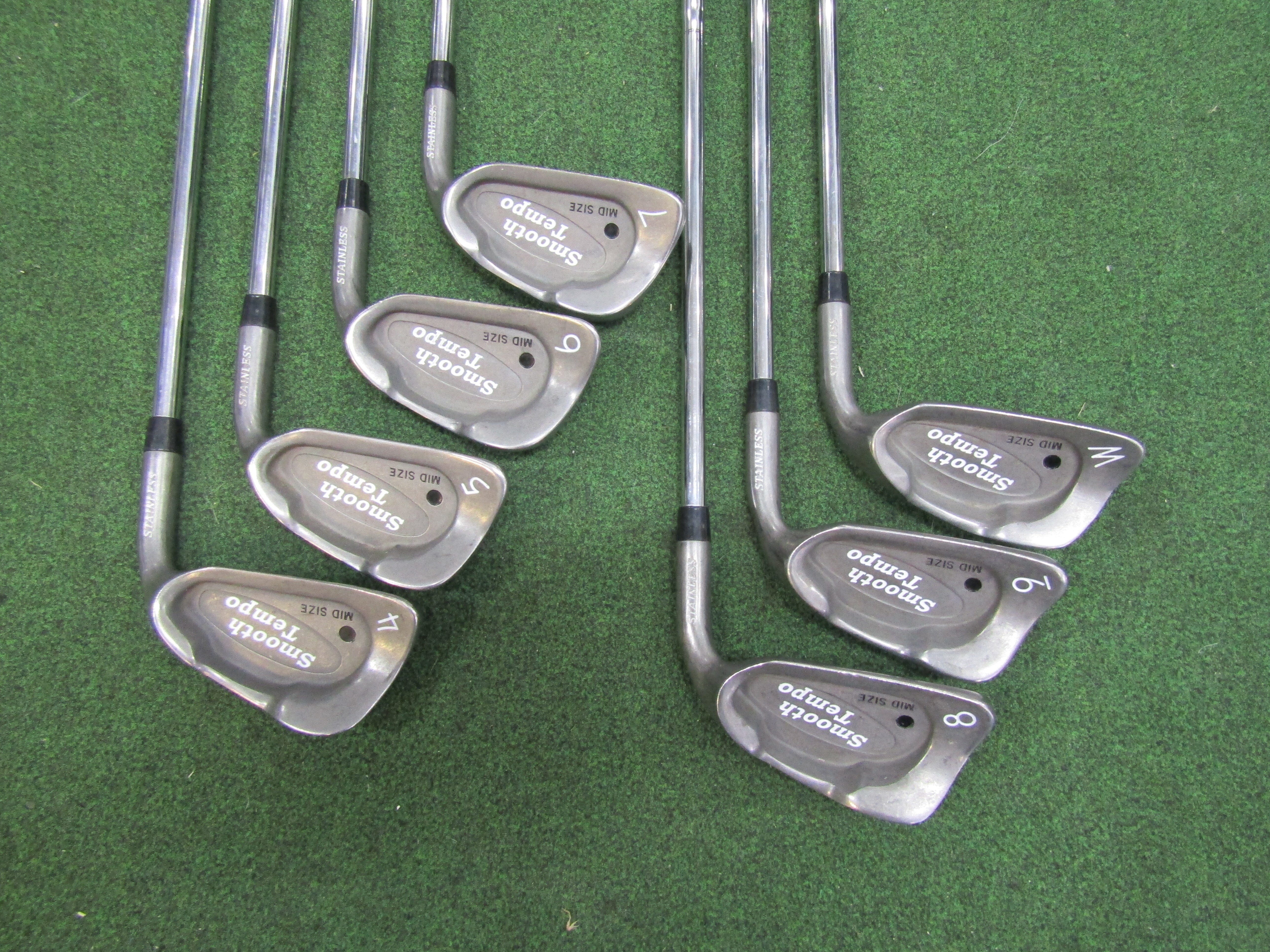 Smooth Tempo Mid Size #4-PW 7 Pc. Iron Set Regular Flex Steel Men's Right Pre-Owned Iron Sets Smooth Tempo