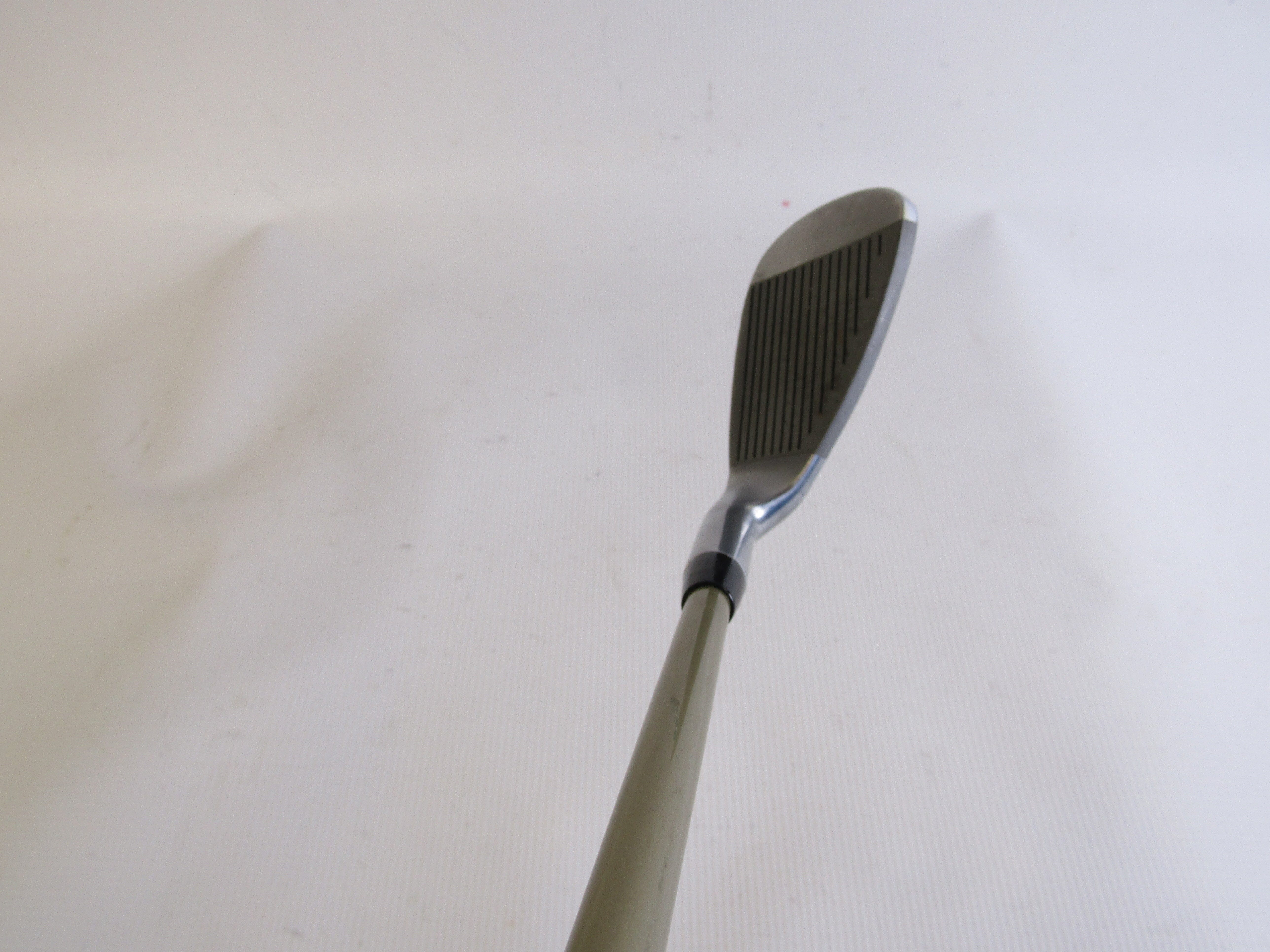 Spalding SF-390 #9 Iron Ladies Flex Graphite Women's Right Pre-Owned Irons Spalding
