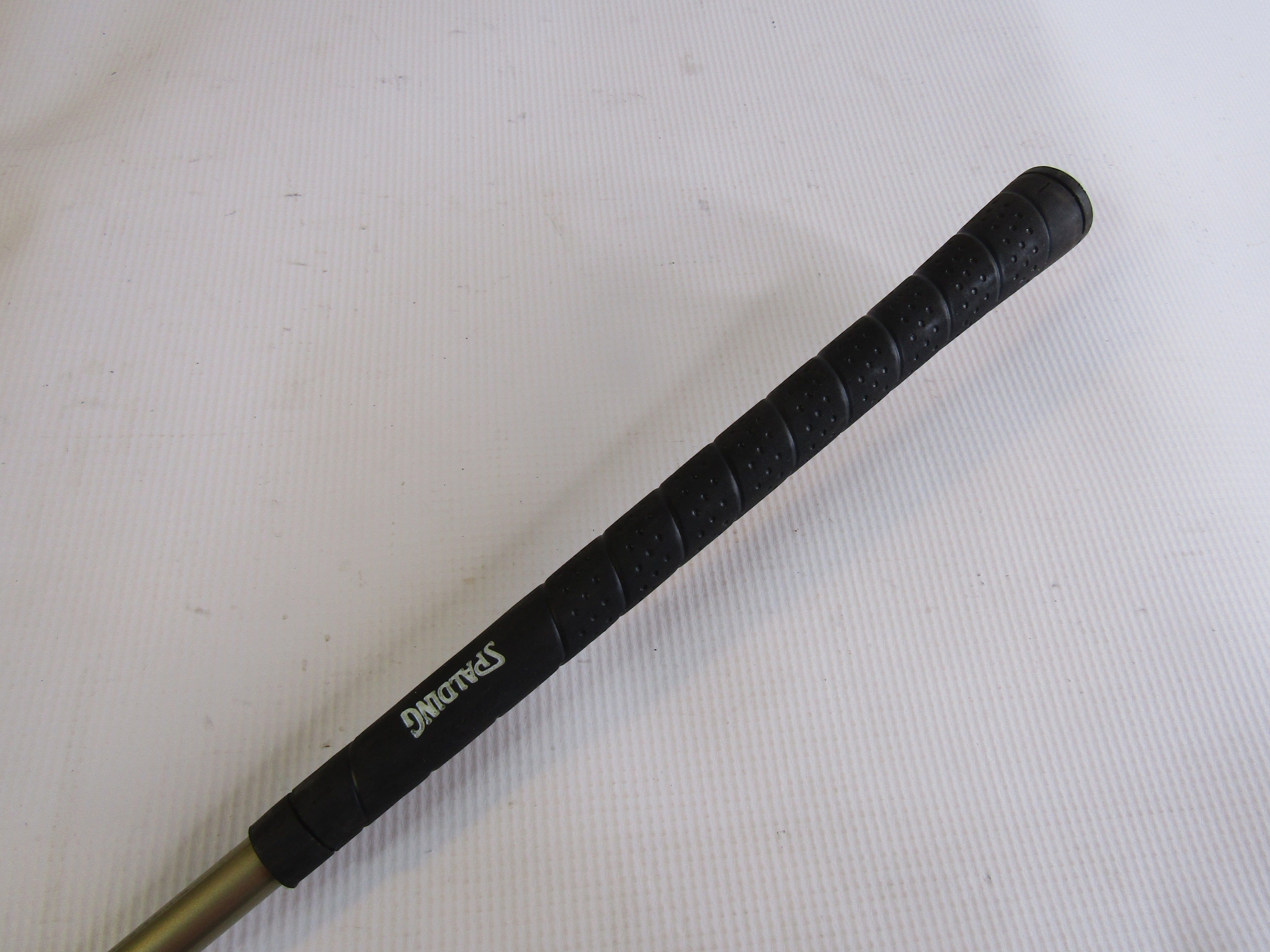 Spalding SF-390 #9 Iron Ladies Flex Graphite Women's Right Pre-Owned Irons Spalding