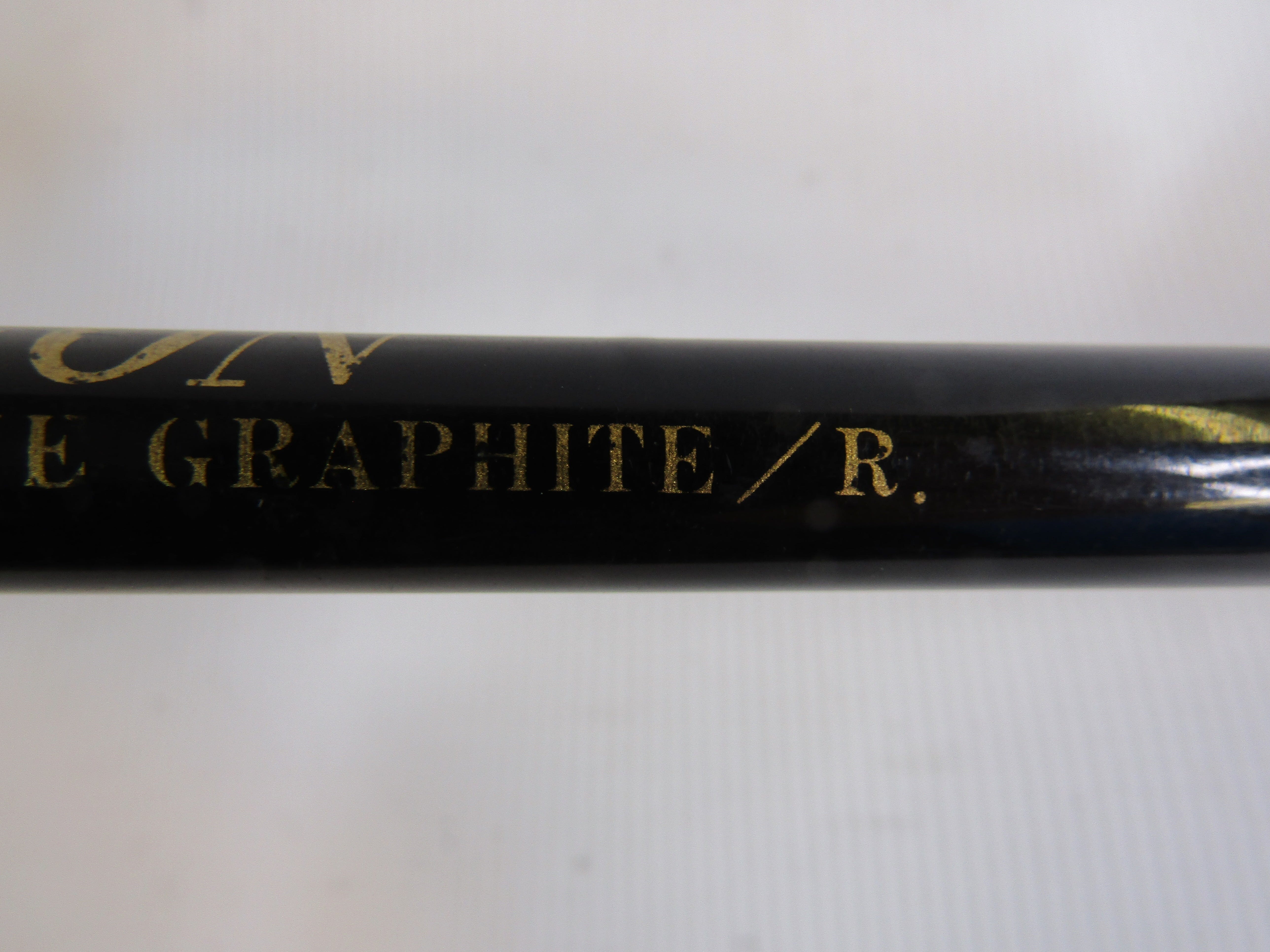 Striker #7 - PW 4 pc. Iron Set Regular Flex Graphite Men's Right Pre-Owned Iron Sets Golf Trends