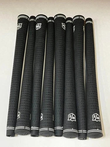 Wilson Staff Grip (Pre-Owned) Pre-Owned Grips Wilson Staff Wilson Staff Black/Red/White Standard Excellent