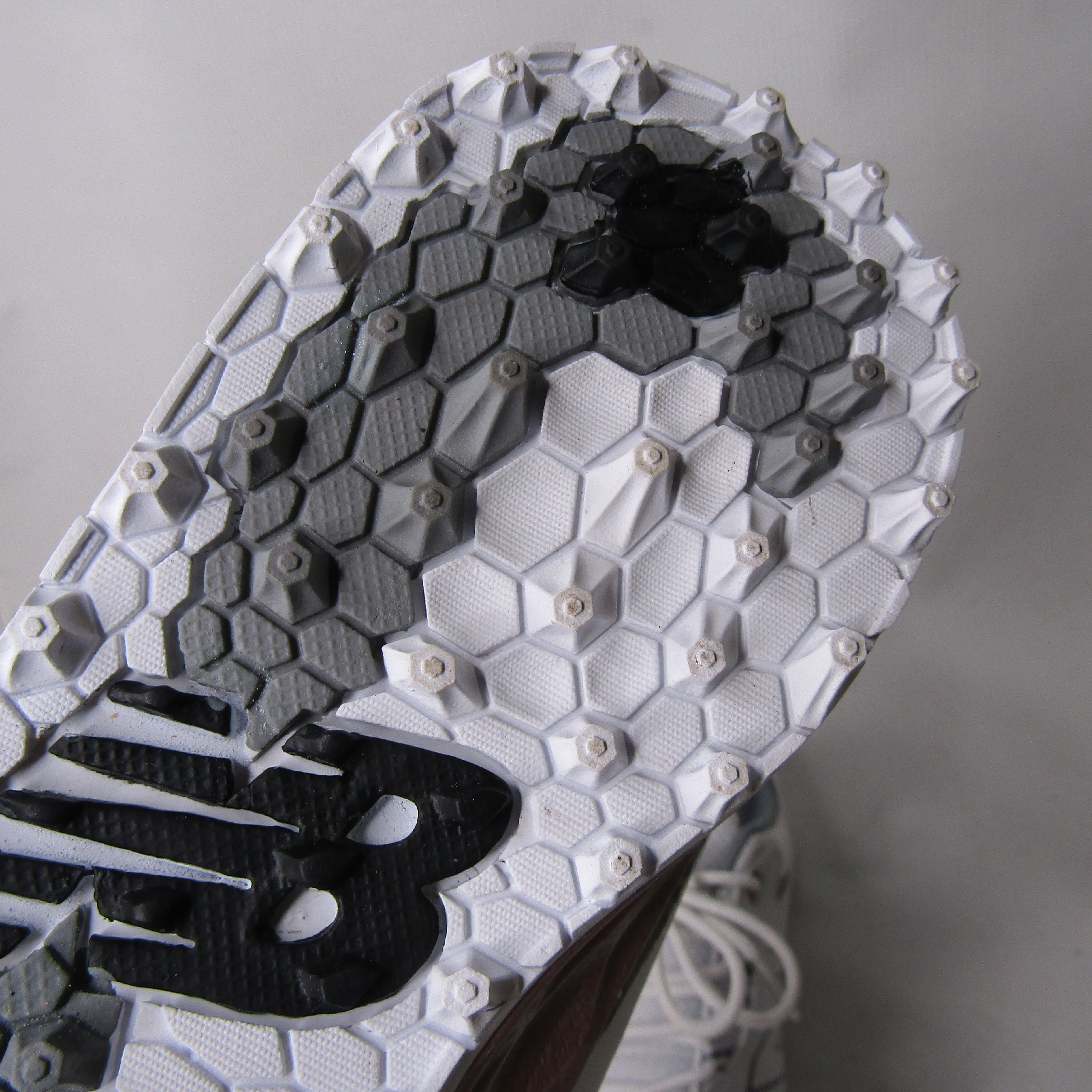 *PRE-OWNED* New Balance Women's Fresh Foam Links V2 Spikeless Golf Shoe Size 7 Wide Golf Stuff - Save on New and Pre-Owned Golf Equipment