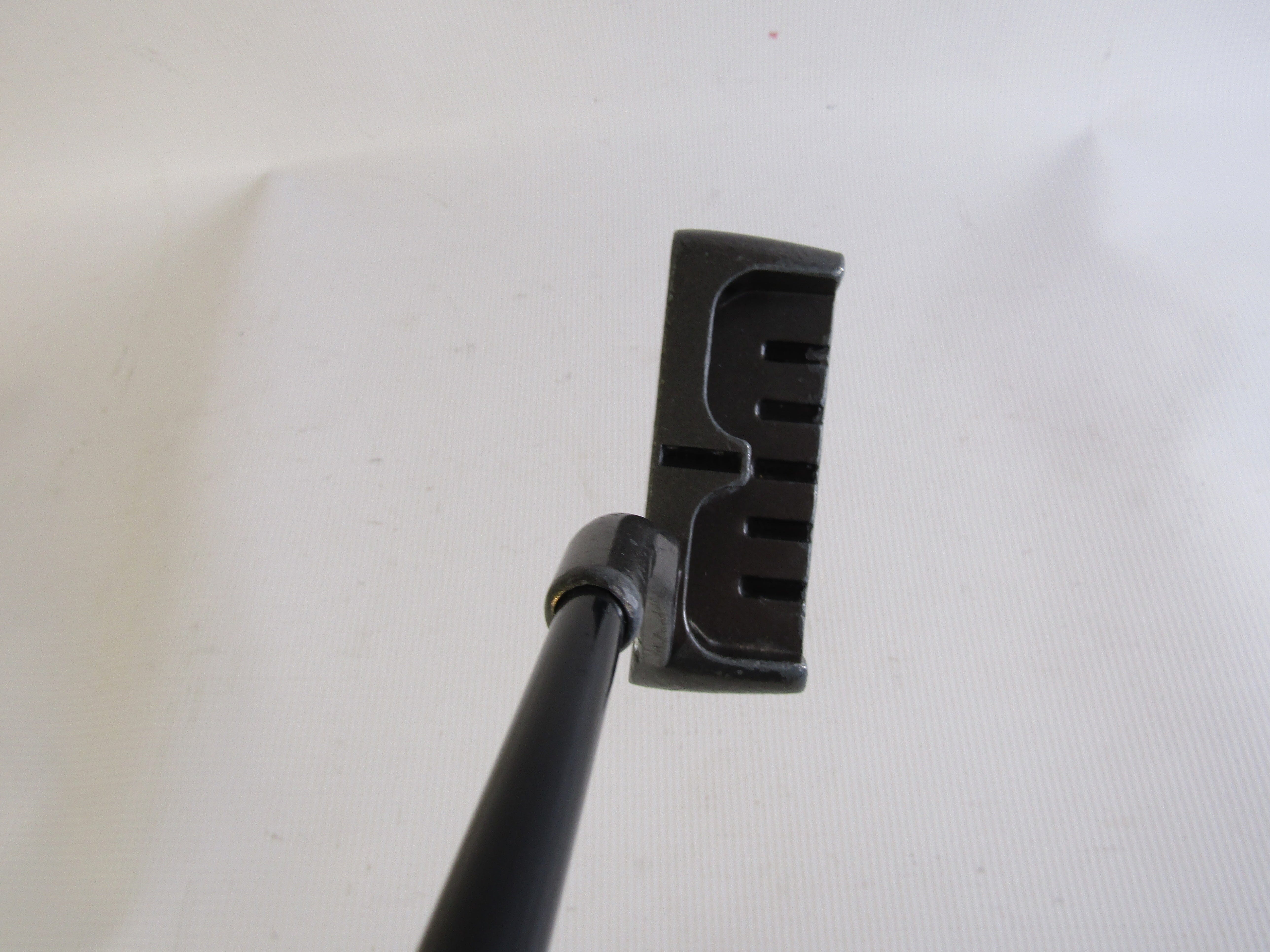 Alien Sport Graduate Series 31.5" Junior Putter Graphite Shaft Right Hand Pre-Owned Putters Golf Stuff 
