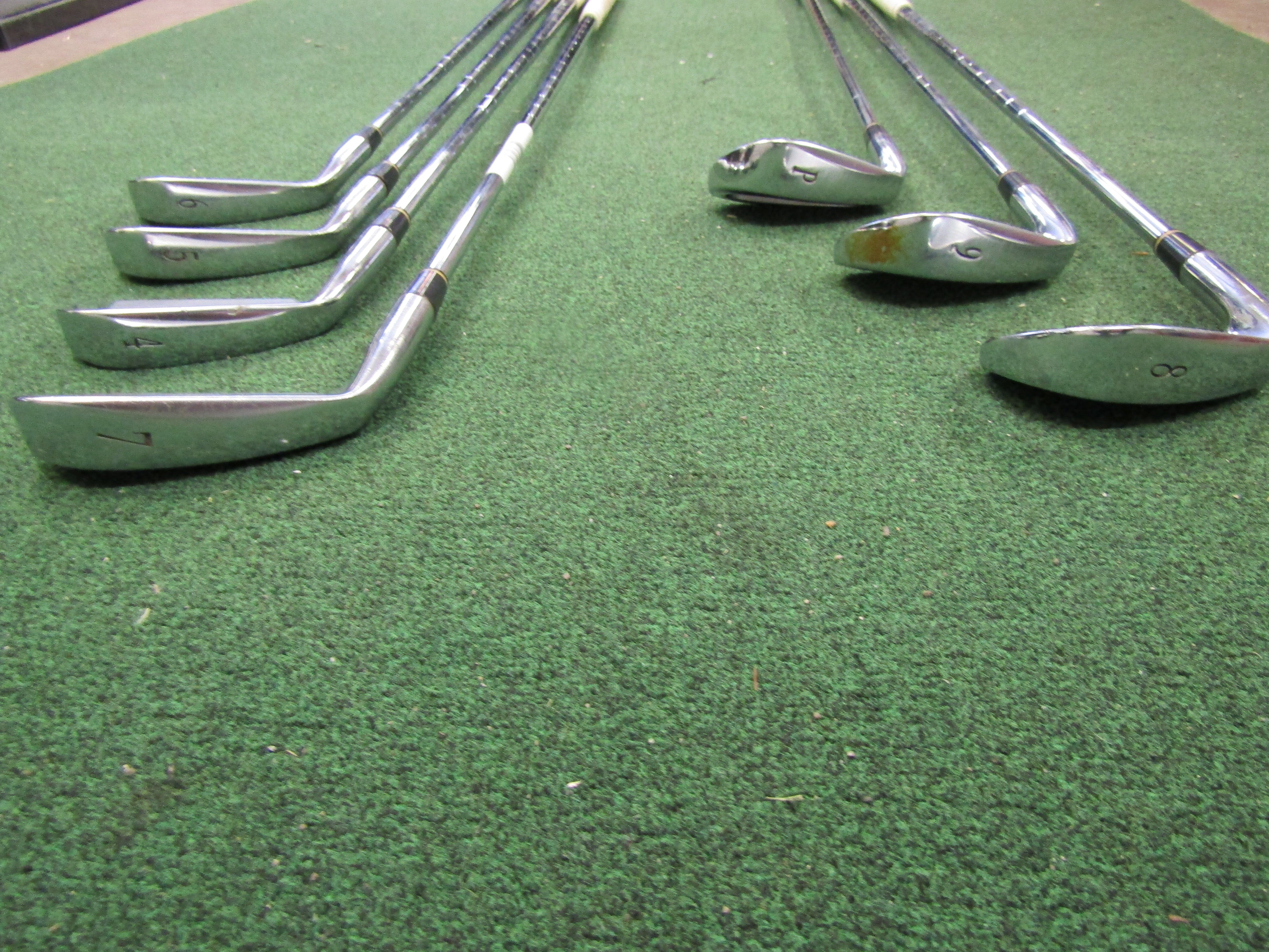 Alpha RX-2 #4-PW 7 pc. Iron Set Regular Flex Steel Men's Right Pre-Owned Iron Sets Alpha 