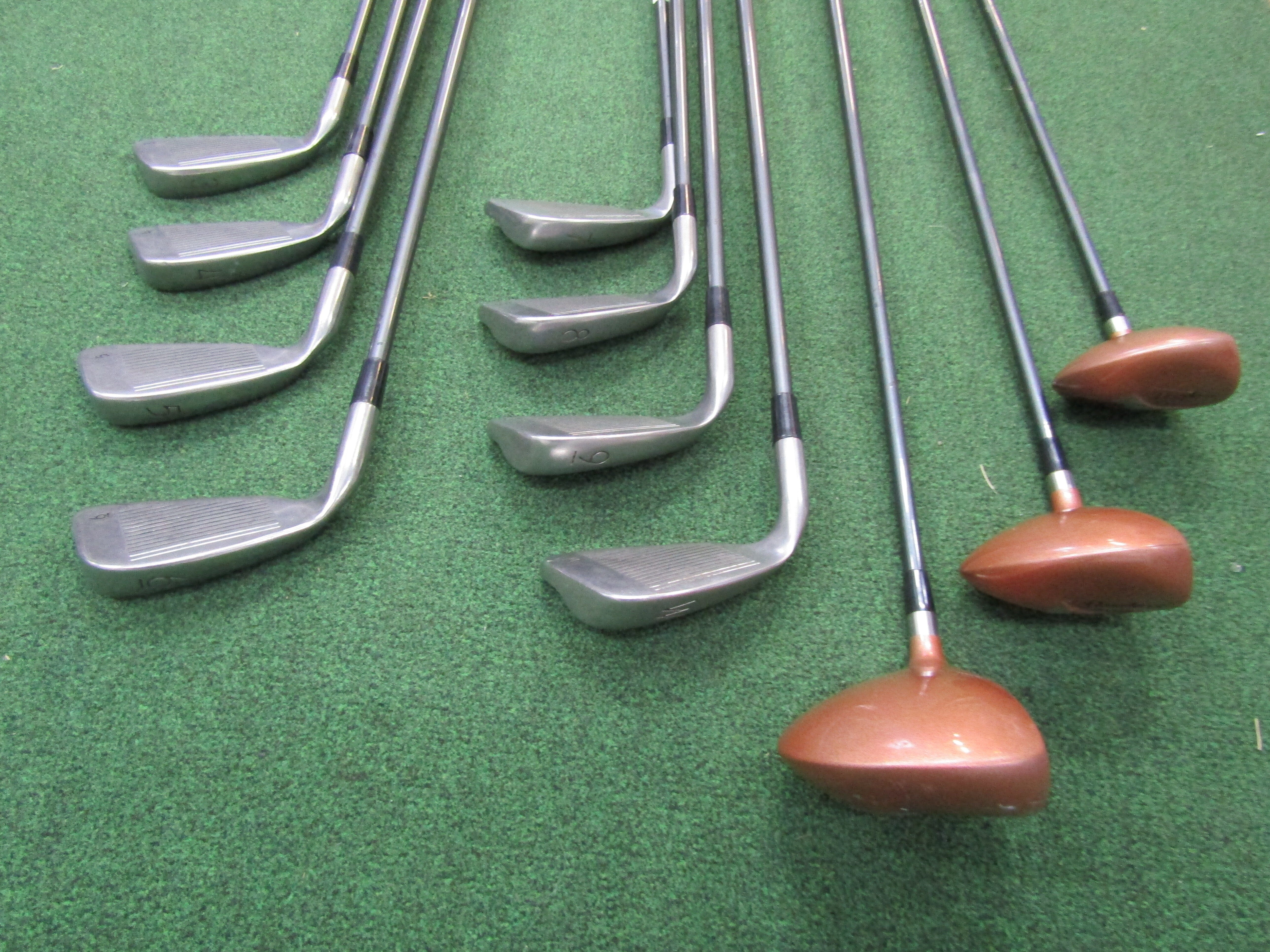 Arnold Palmer Peerless 11 pc. Golf Set Regular Flex Graphite Men's Right Pre-Owned Golf Sets Arnold Palmer 
