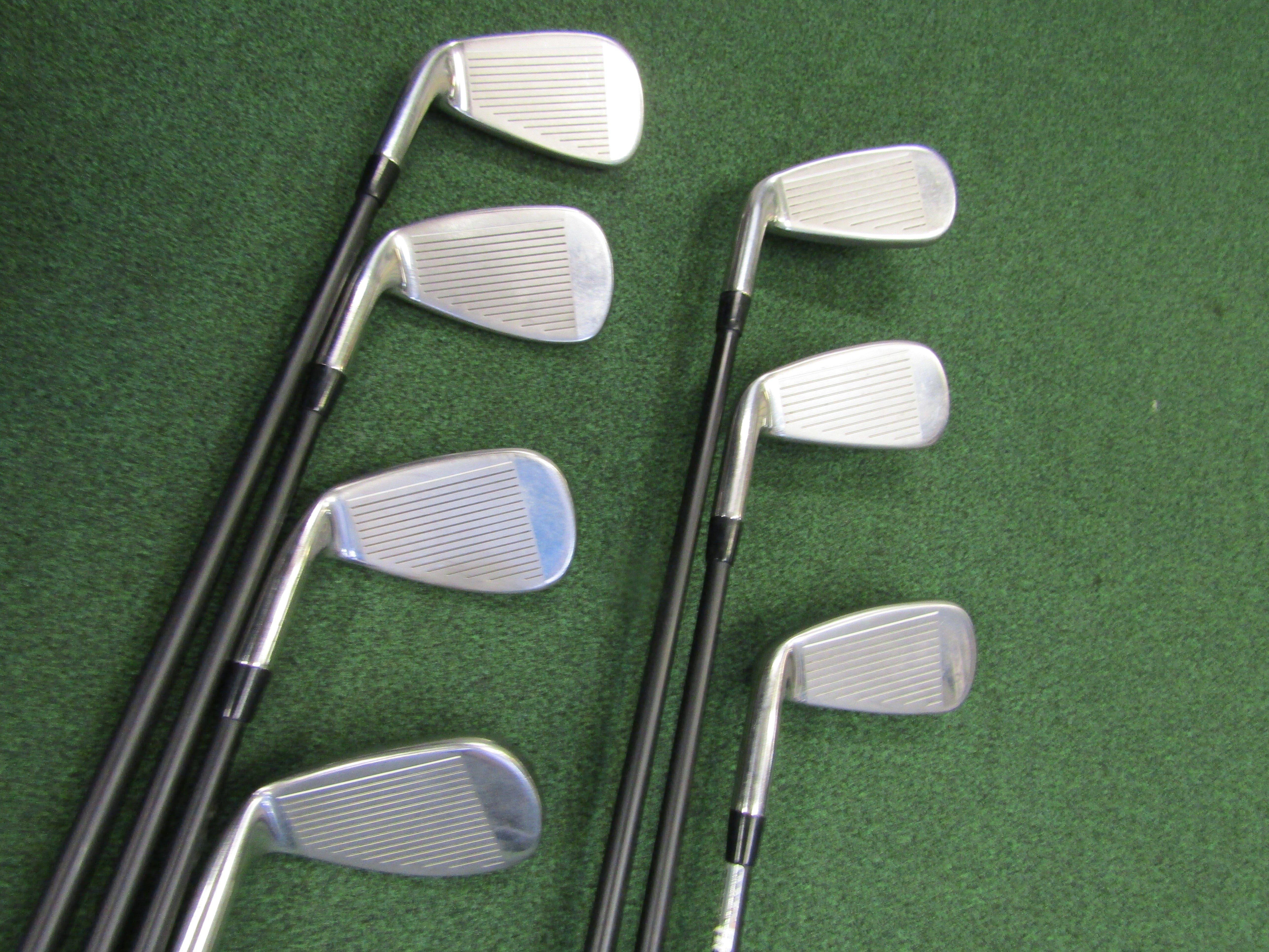Cleveland Halo Launcher XL #5-PW, DW 7 pc. Iron Set Senior Flex Graphite Men's Rt Pre-Owned Iron Sets Cleveland Golf 