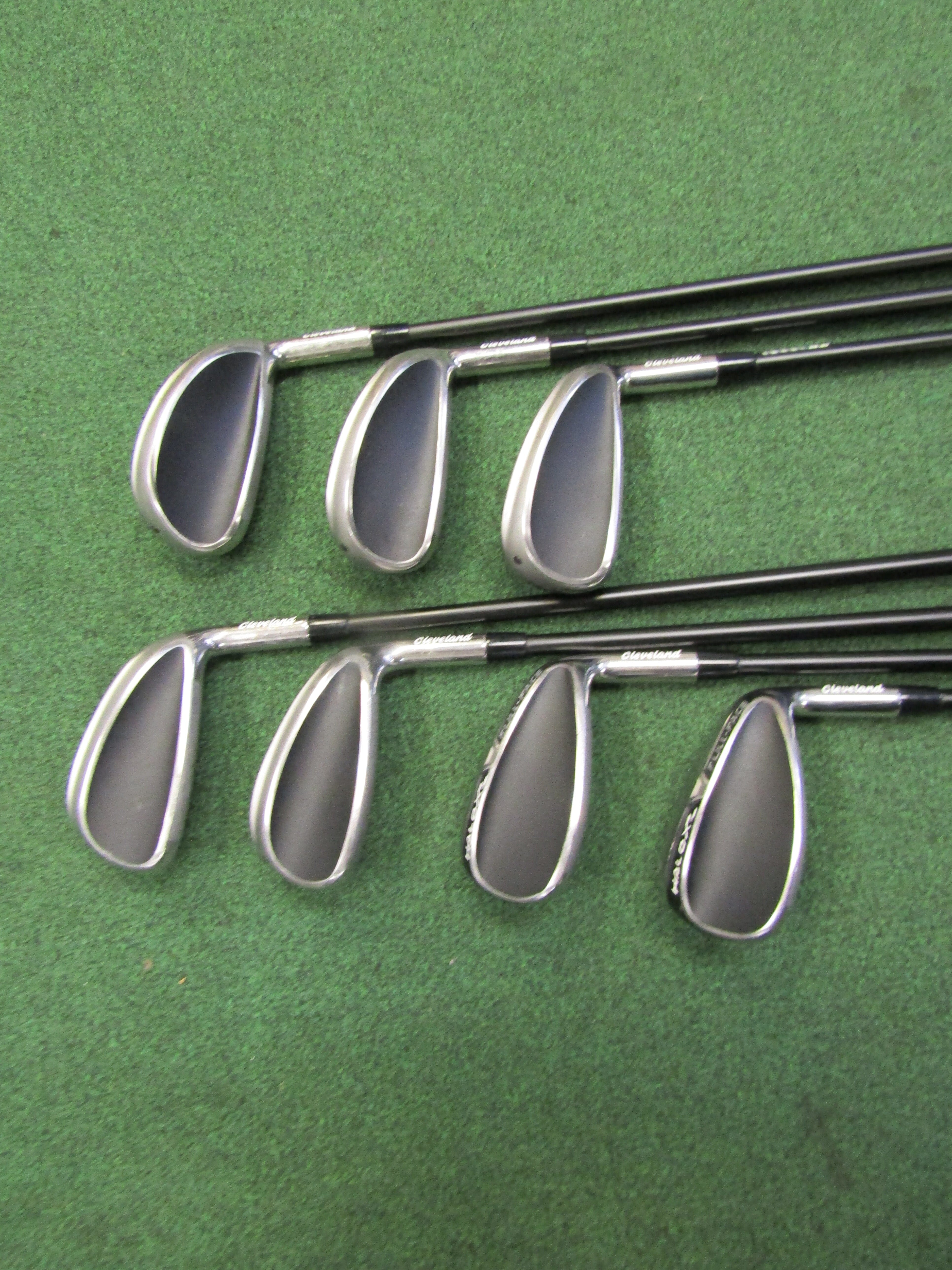 Cleveland Halo XL Full-Face #5-PW, GW 7pc. Iron Set Regular Graphite MRH Pre-Owned Iron Sets Cleveland 