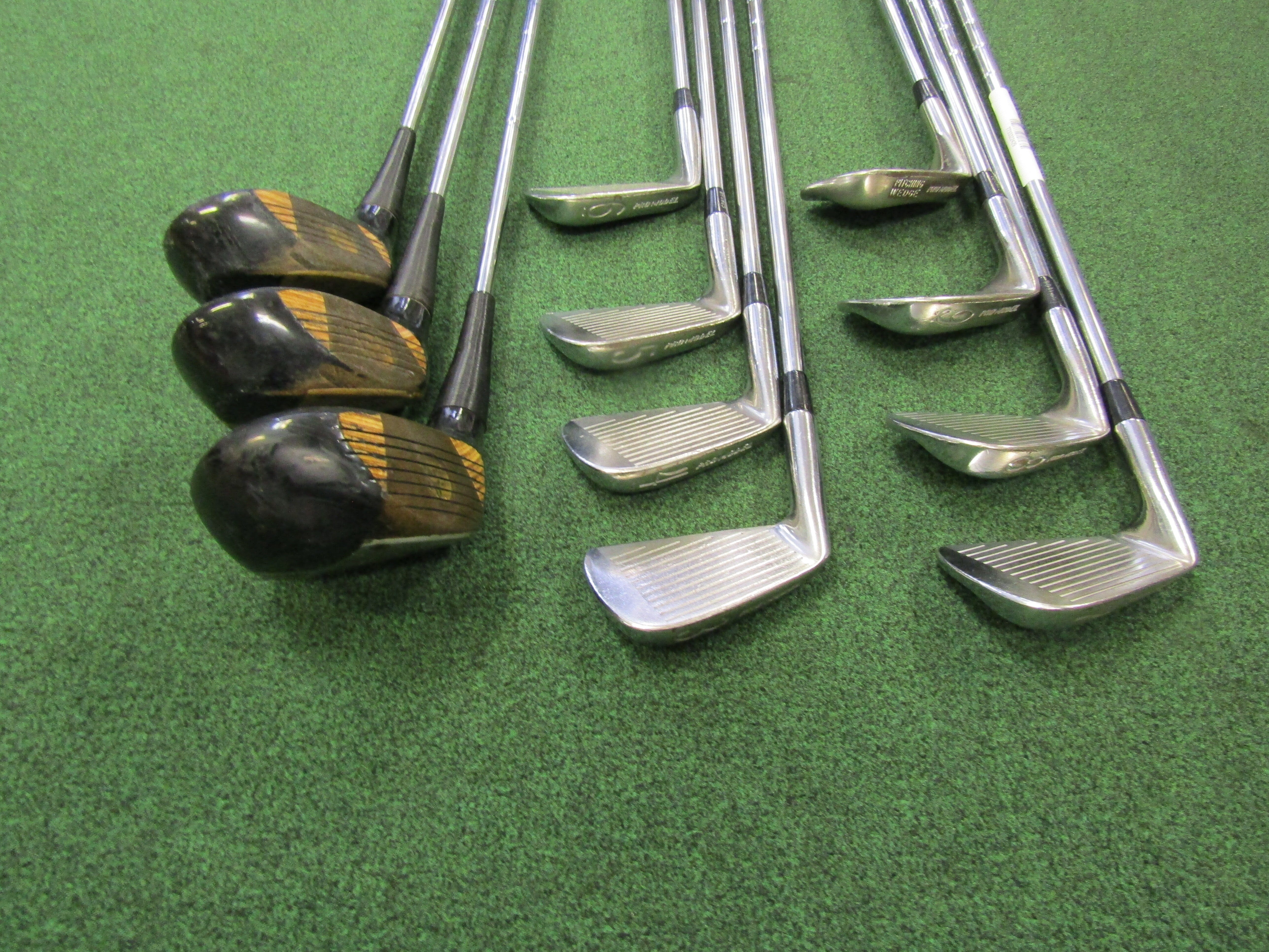 Golden Ram Pro Model 11 pc. Complete Set Regular Flex Steel Men's Right Premium Vintage Golf RAM 