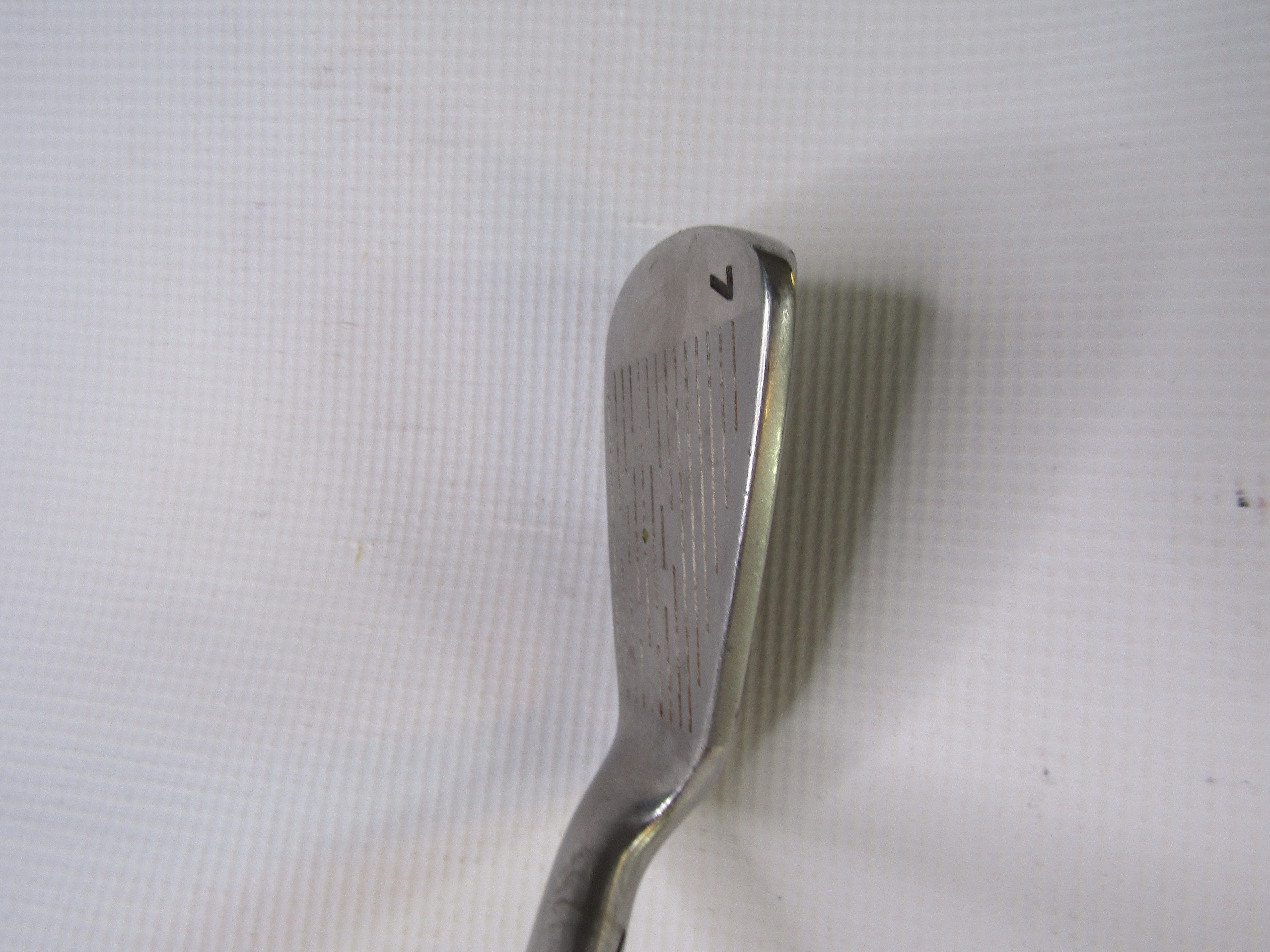 Momentus Golf Swing Trainer #7 Iron Steel Shaft Men's Right Pre-Owned Training Aids Momentus 