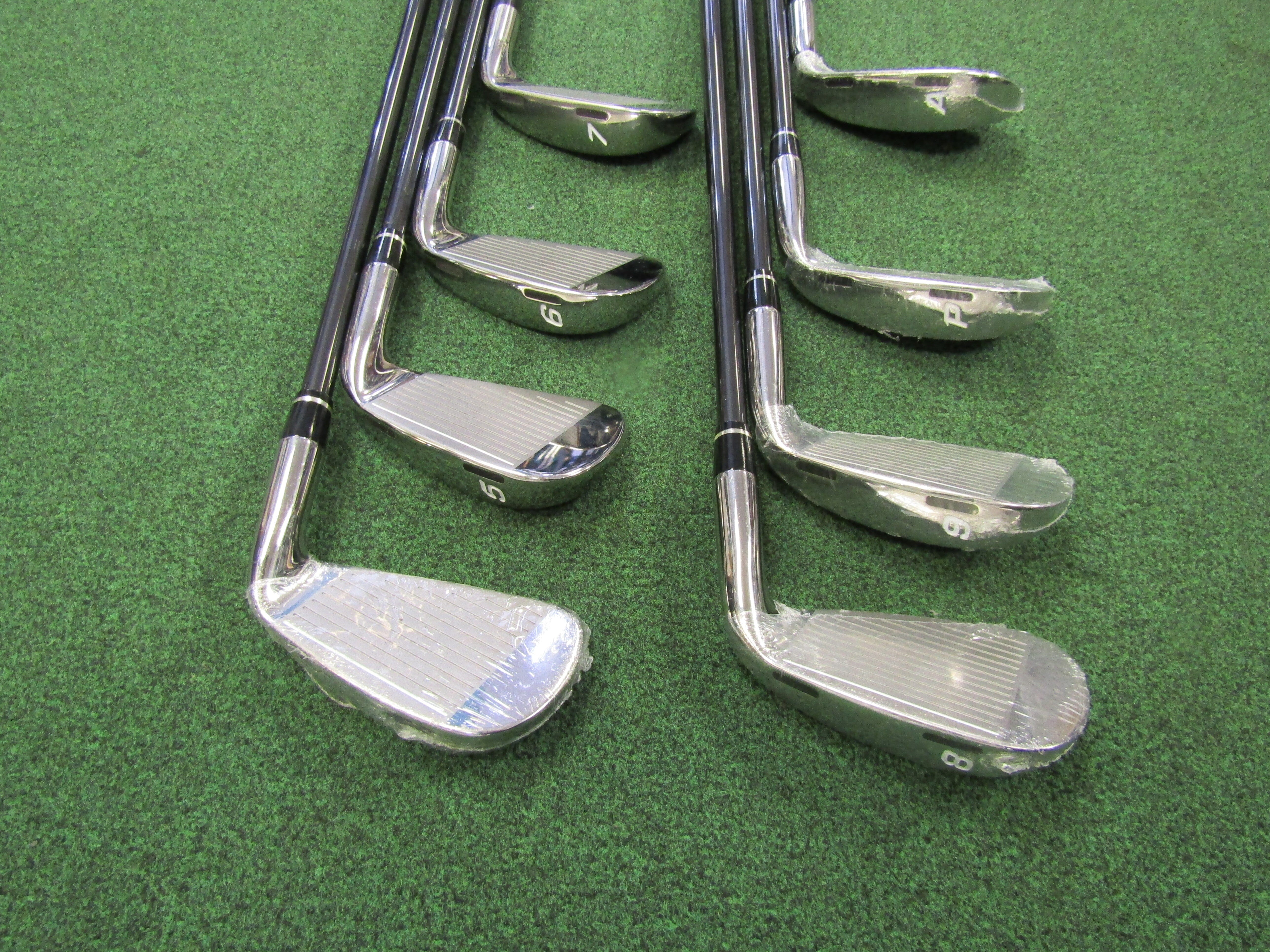 Nike CCi Cast #4-PW, AW 8pc. Iron Set Regular Flex Steel Men's Left Pre-Owned Iron Sets Nike 