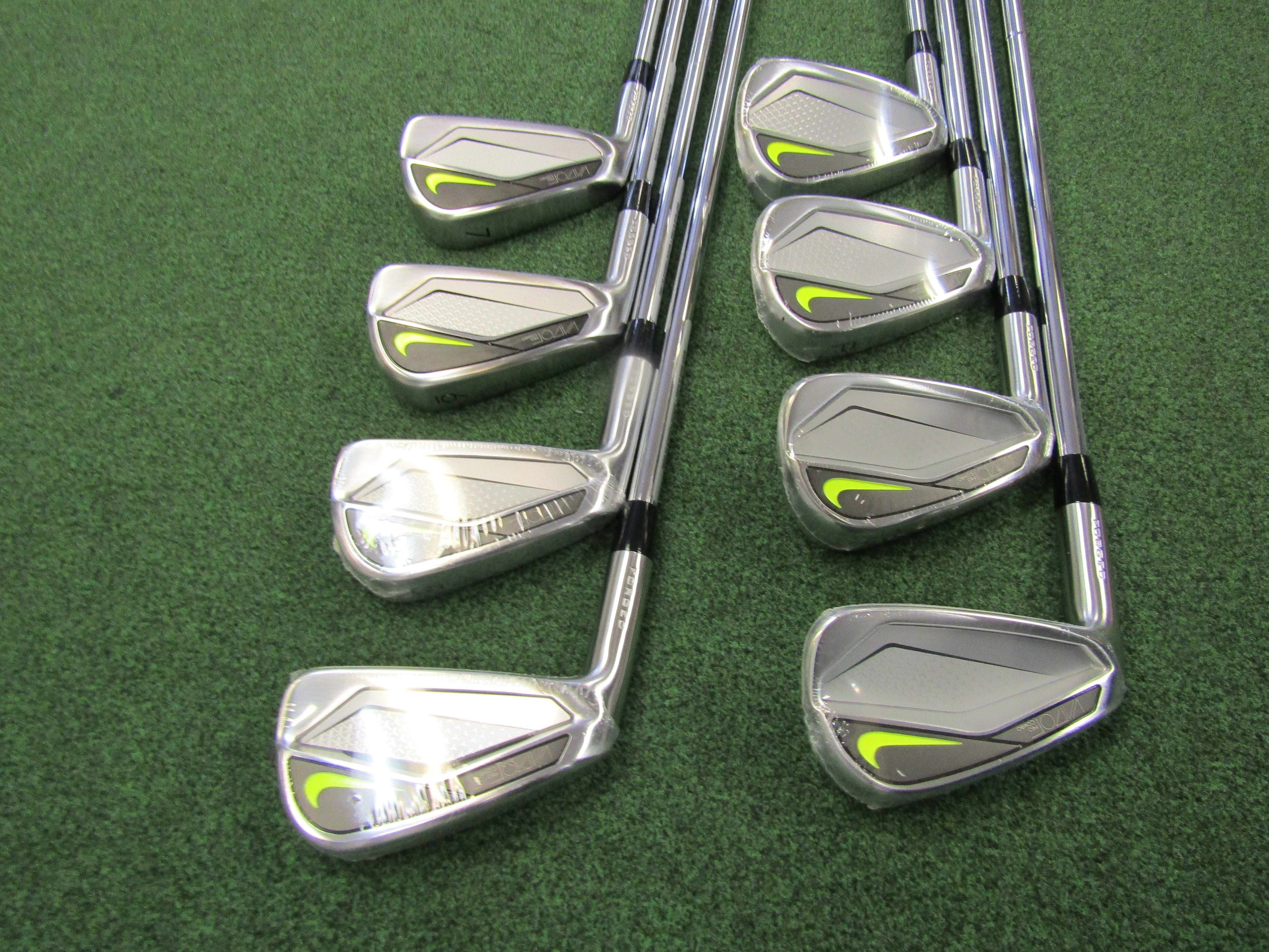 Nike Vapor Pro #4-PW, AW 8pc. Iron Set Regular Flex Steel Men's Left Pre-Owned Iron Sets Nike 