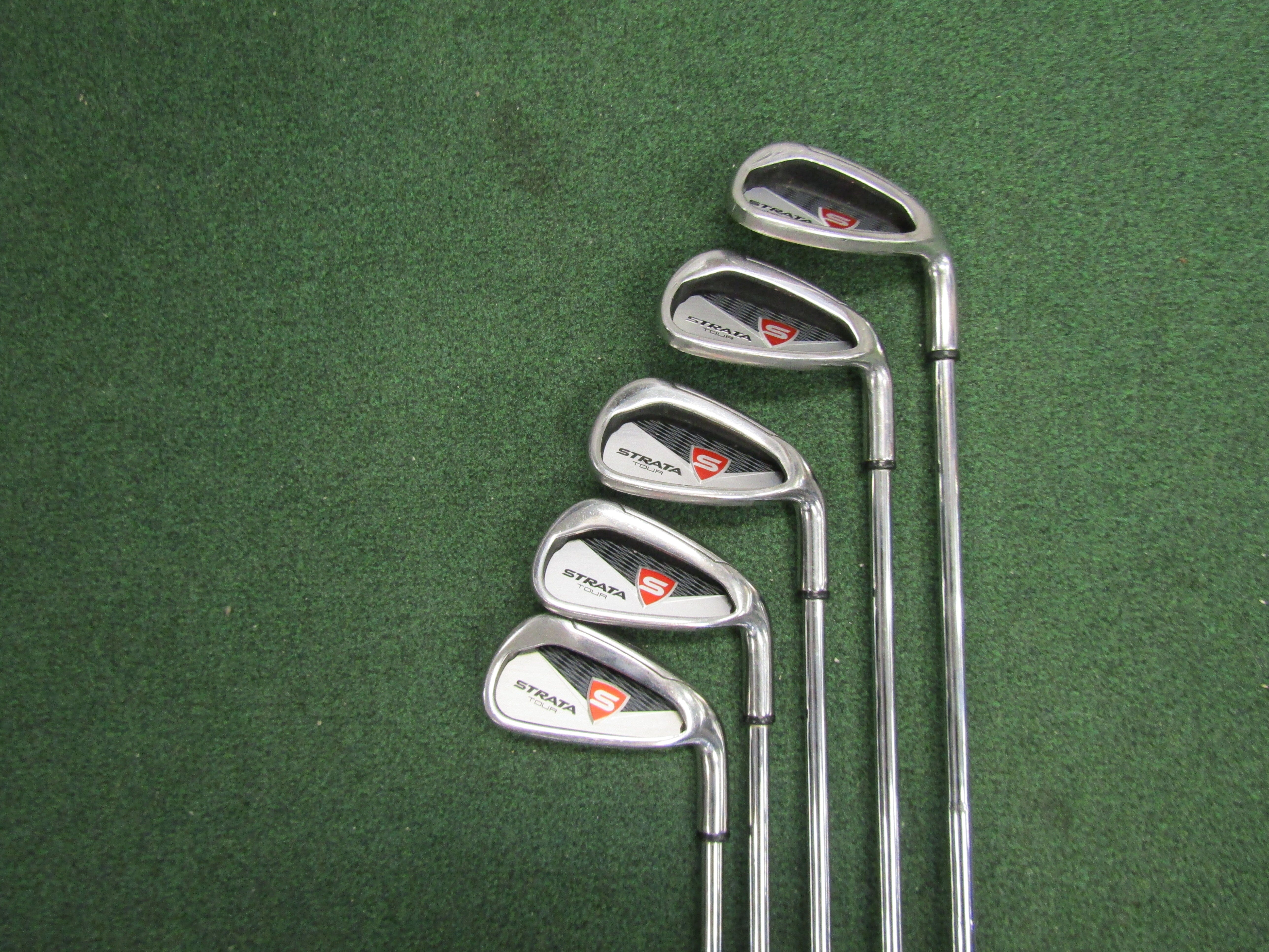 Strata Tour #6-PW 5 pc. Iron Set Stiff Flex Steel Men's Right Pre-Owned Iron Sets Strata 