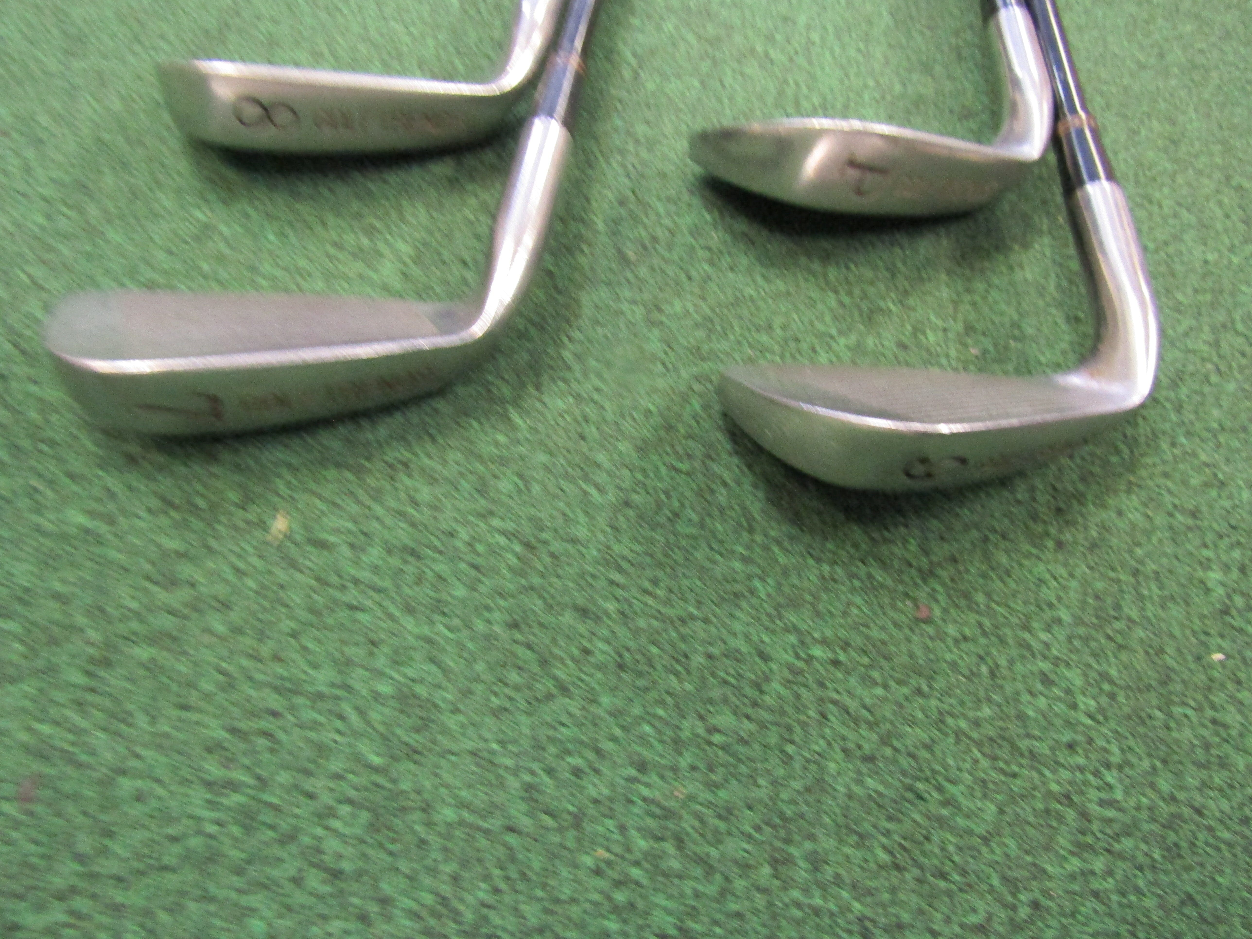 Striker #7 - PW 4 pc. Iron Set Regular Flex Graphite Men's Right Pre-Owned Iron Sets Golf Trends 
