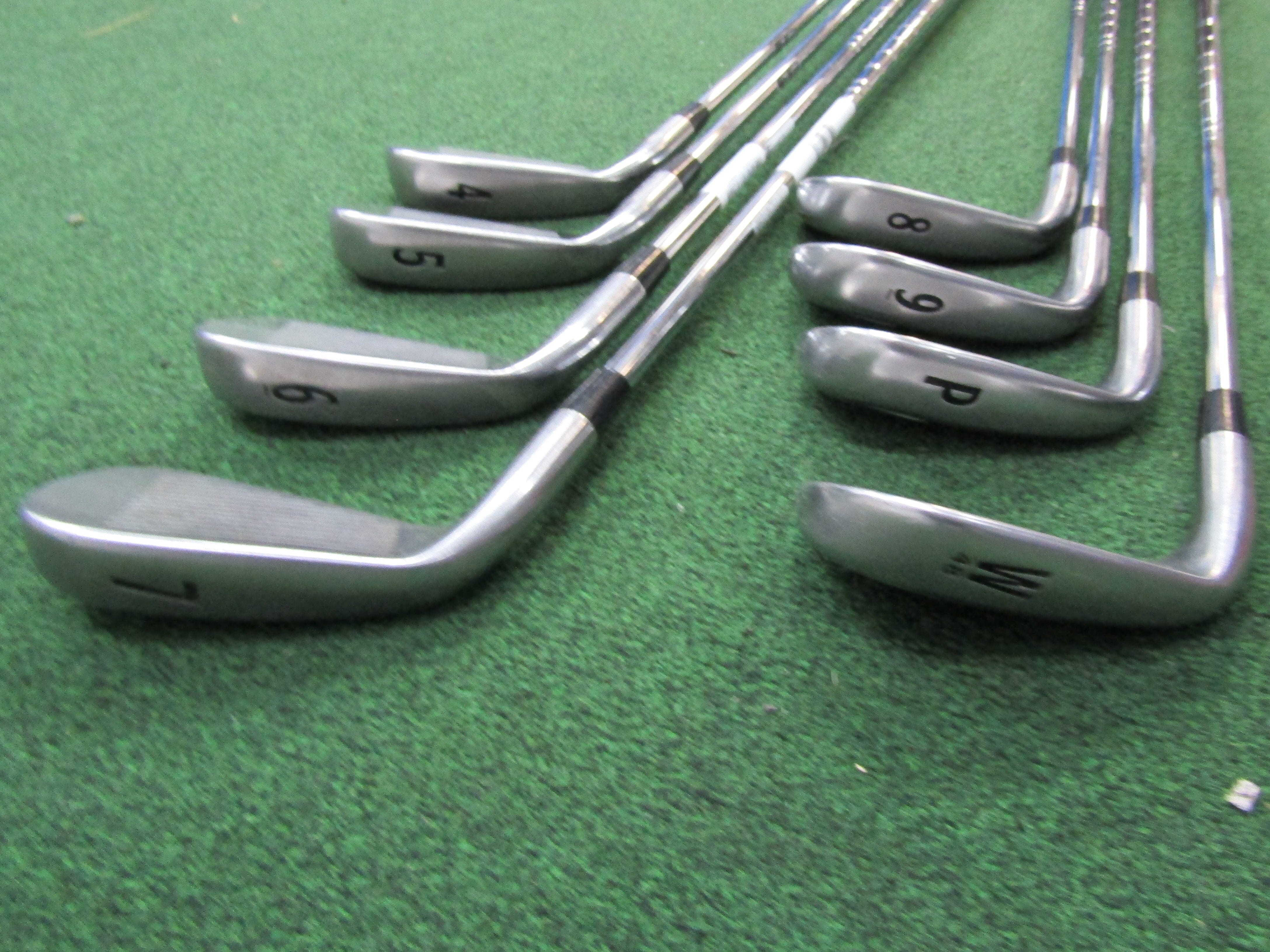 Titleist AP1 Iron Set #4 - PW, GW Regular Flex Steel Shaft Men's Right Pre-Owned Iron Sets Titleist 