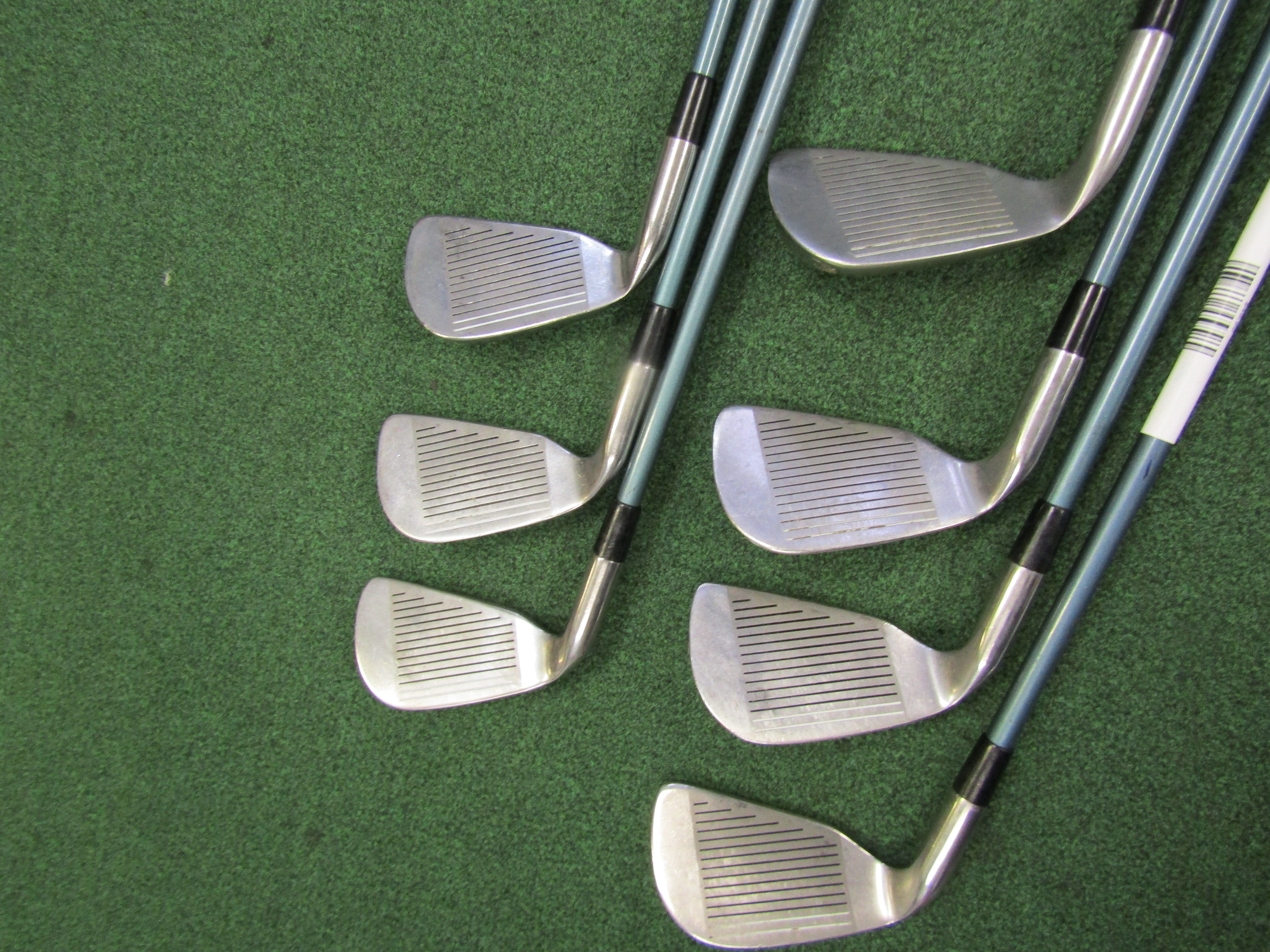 Tommy Aaron Tour Gold OS #4-PW 7pc. Iron Set Regular Graphite Men's Right Pre-Owned Iron Sets Tommy Aaron 