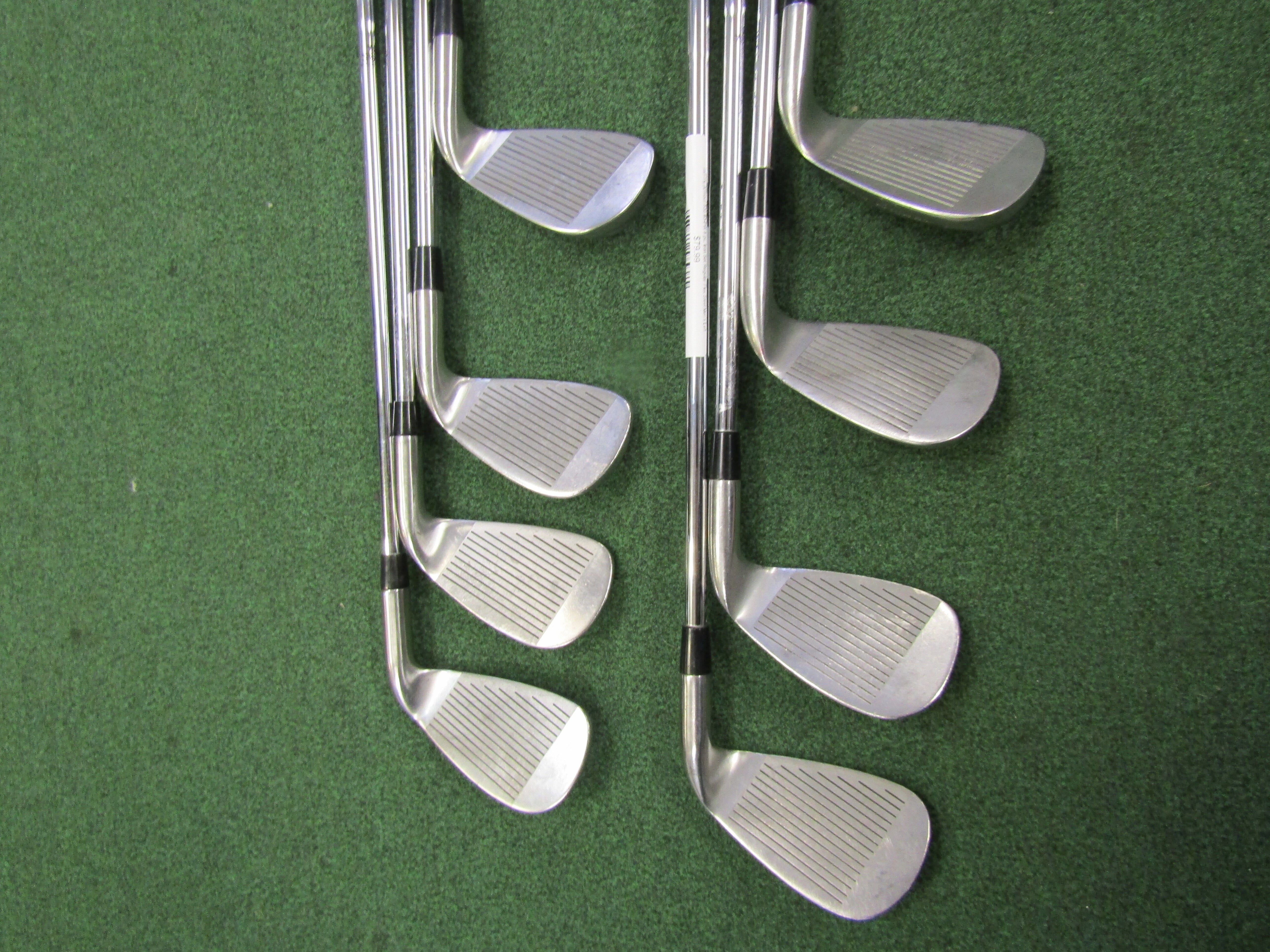 Tommy Armour 835 #3-PW 8 pc. Iron Set Regular Flex Steel Men's Left Pre-Owned Iron Sets Tommy Armour 