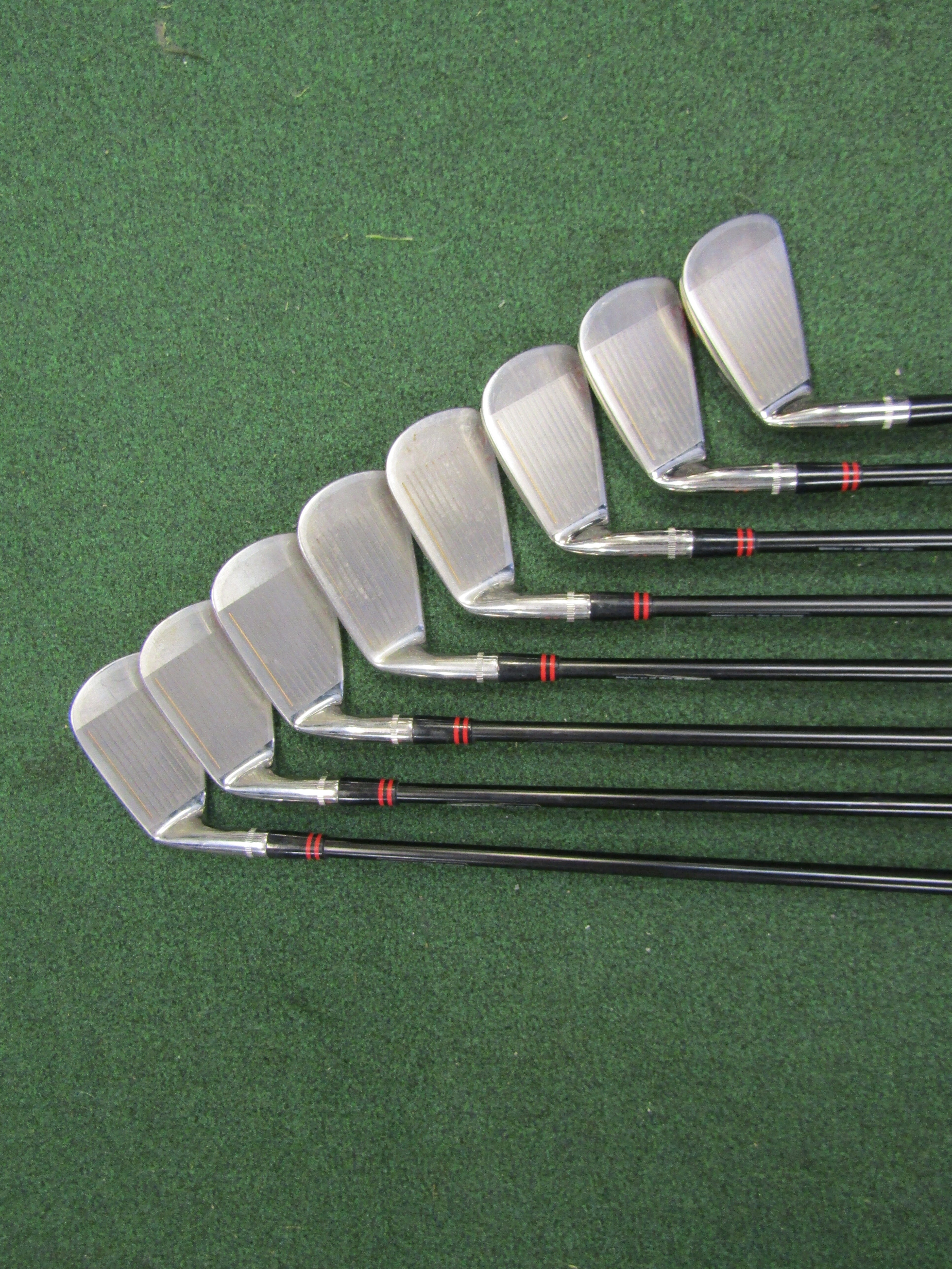 Tommy Armour 855s #3-PW 8 pc. Iron Set Ladies Flex Graphite Ladies Right Tommy Armour 