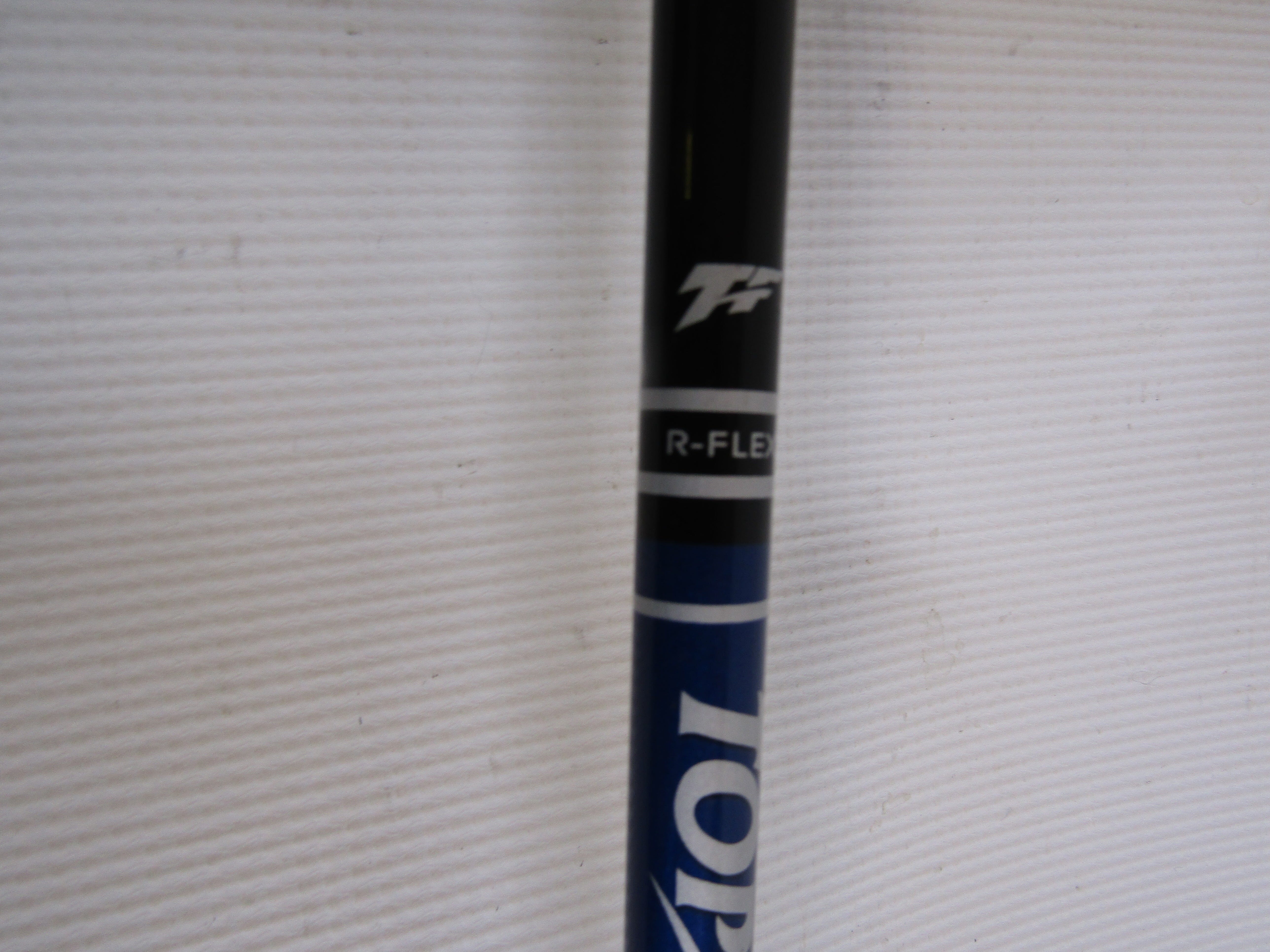 Top Flite Professional #6 Iron Regular Flex Graphite Men's Right Pre-Owned Irons Top Flite 