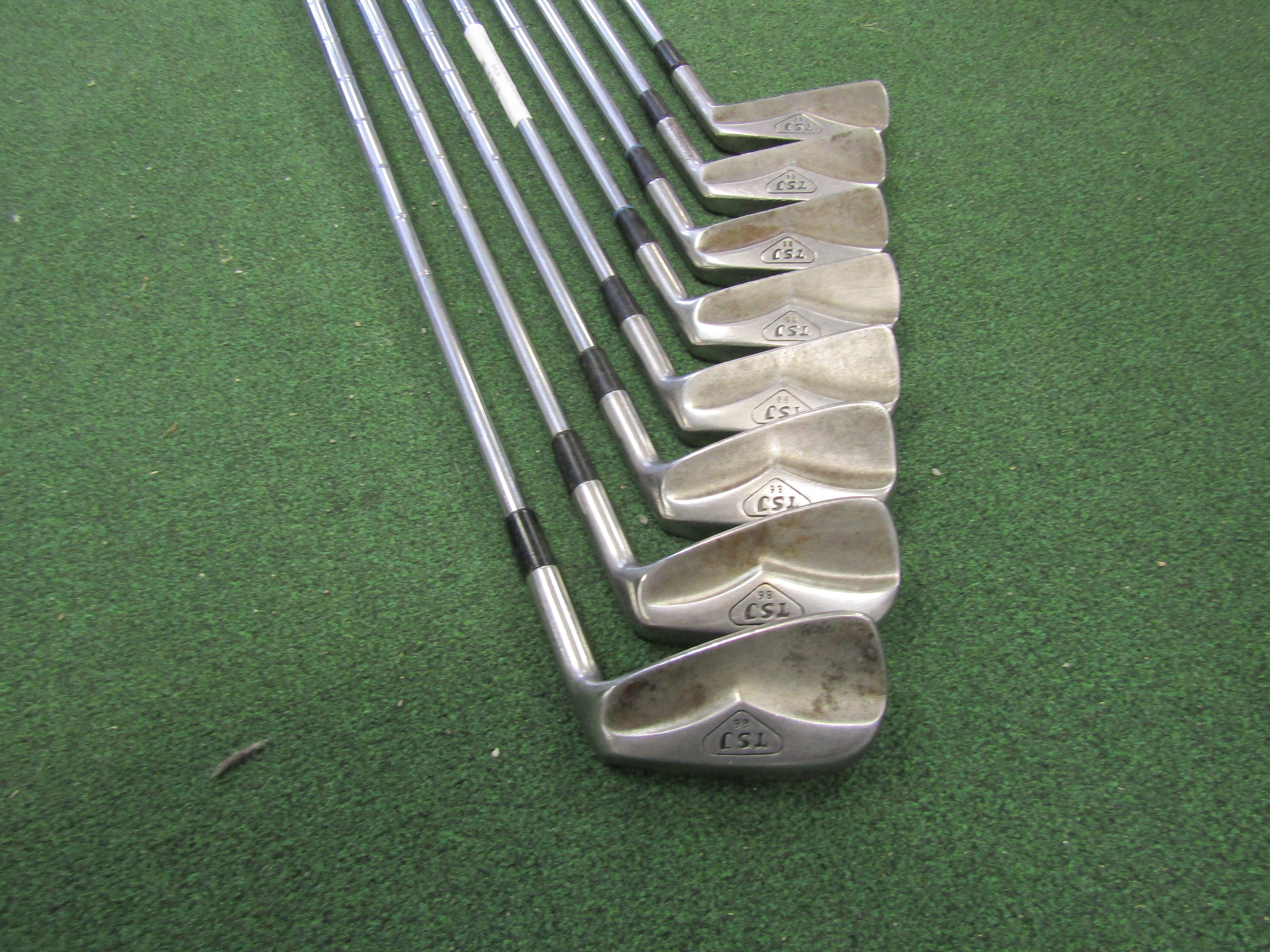 Tour Model TSJ 86 #3- PW, 8 pc. Iron Set Regular Flex Steel Men's Right Pre-Owned Irons Tour Model 