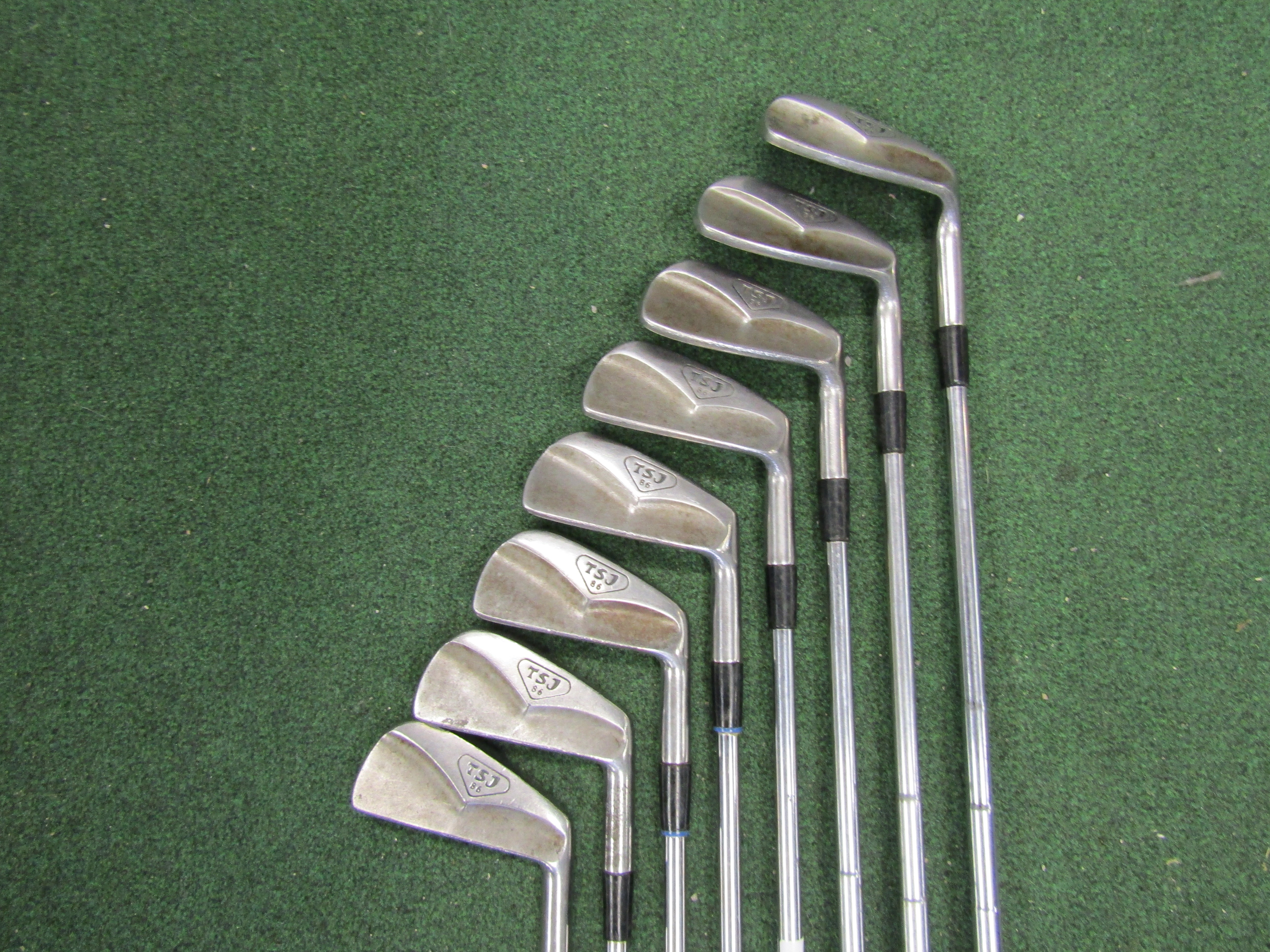 Tour Model TSJ 86 #3- PW, 8 pc. Iron Set Regular Flex Steel Men's Right Pre-Owned Irons Tour Model 