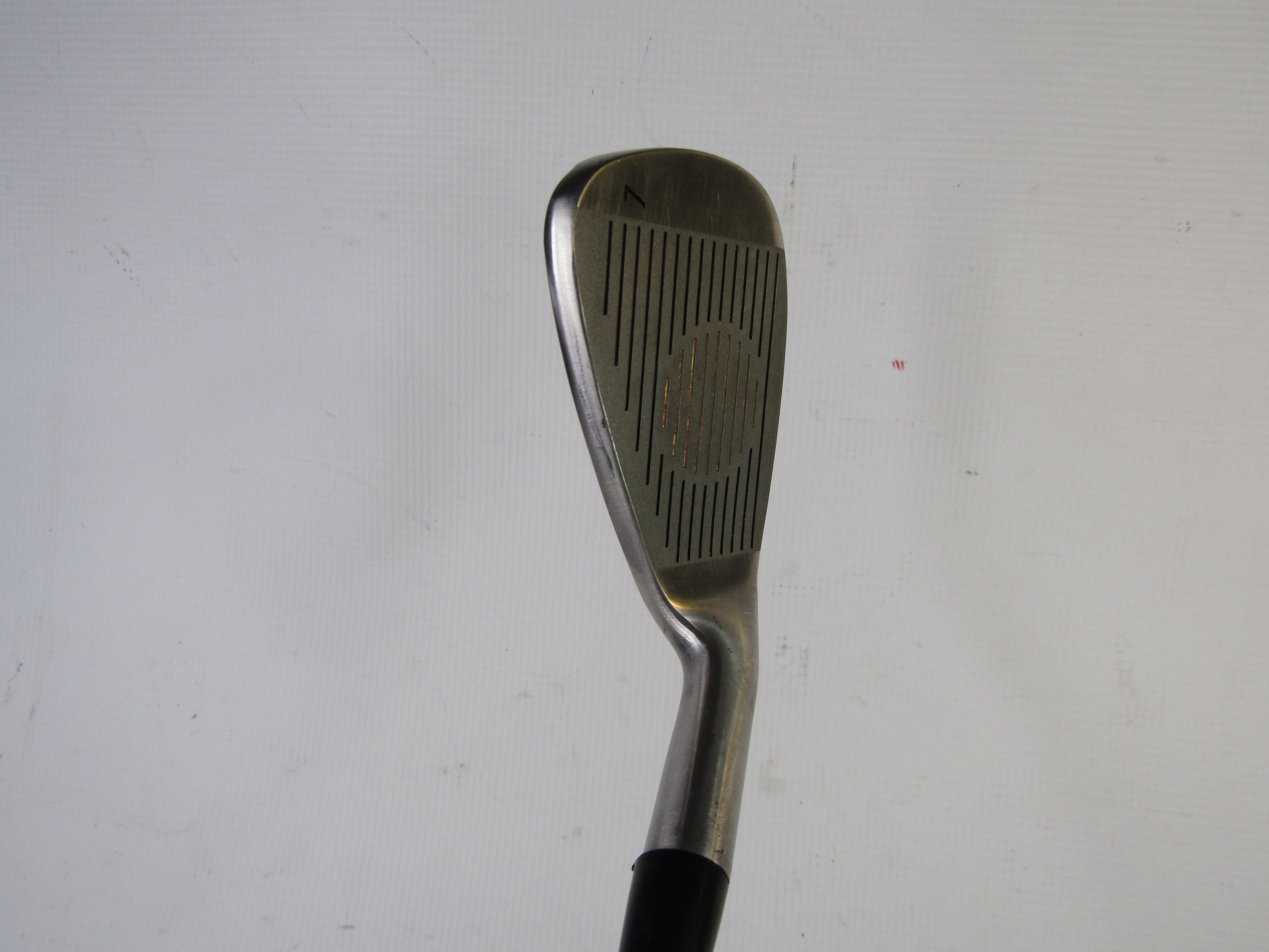 Tour Model V Oversize #7 Iron Senior Flex Graphite Men's Left Pre-Owned Irons Golf Stuff 