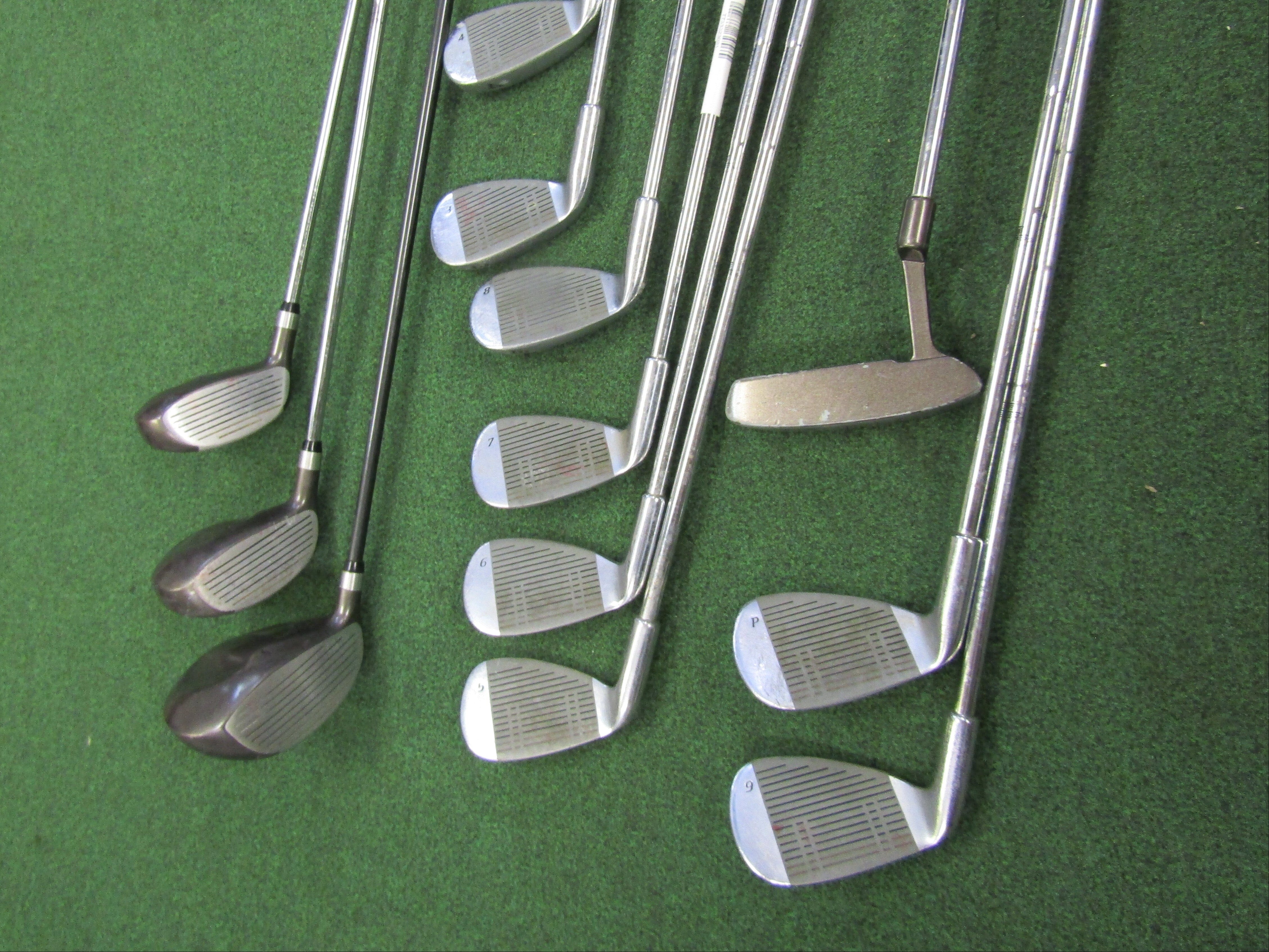 Verdict 12 pc. Complete Golf Set Regular Flex Men's Right Pre-Owned Golf Sets Intech 