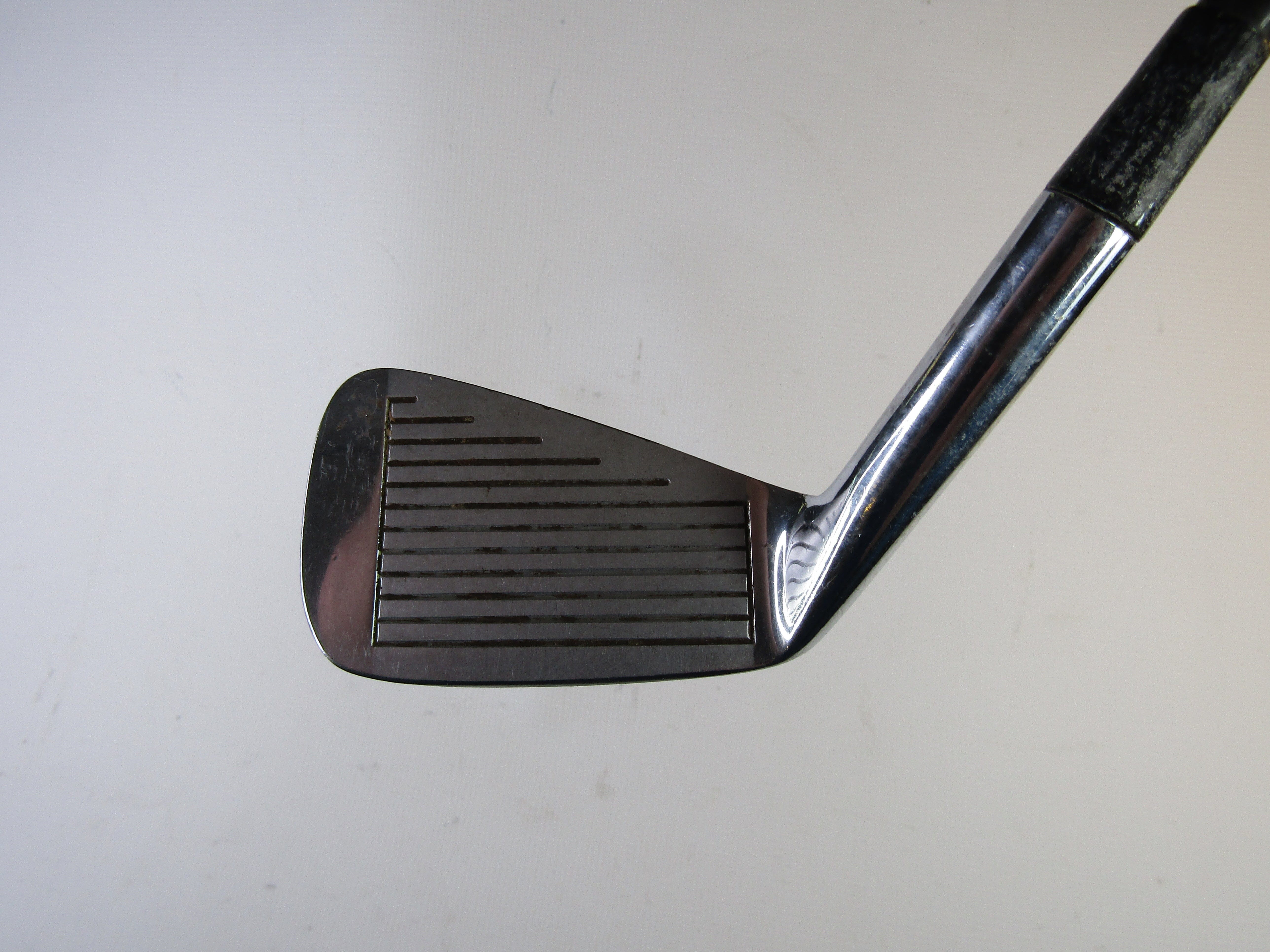 Wells Craft #5 - 9 5 pc. Iron Set Stiff Flex Graphite Men's Right Pre-Owned Iron Sets Golf Stuff 
