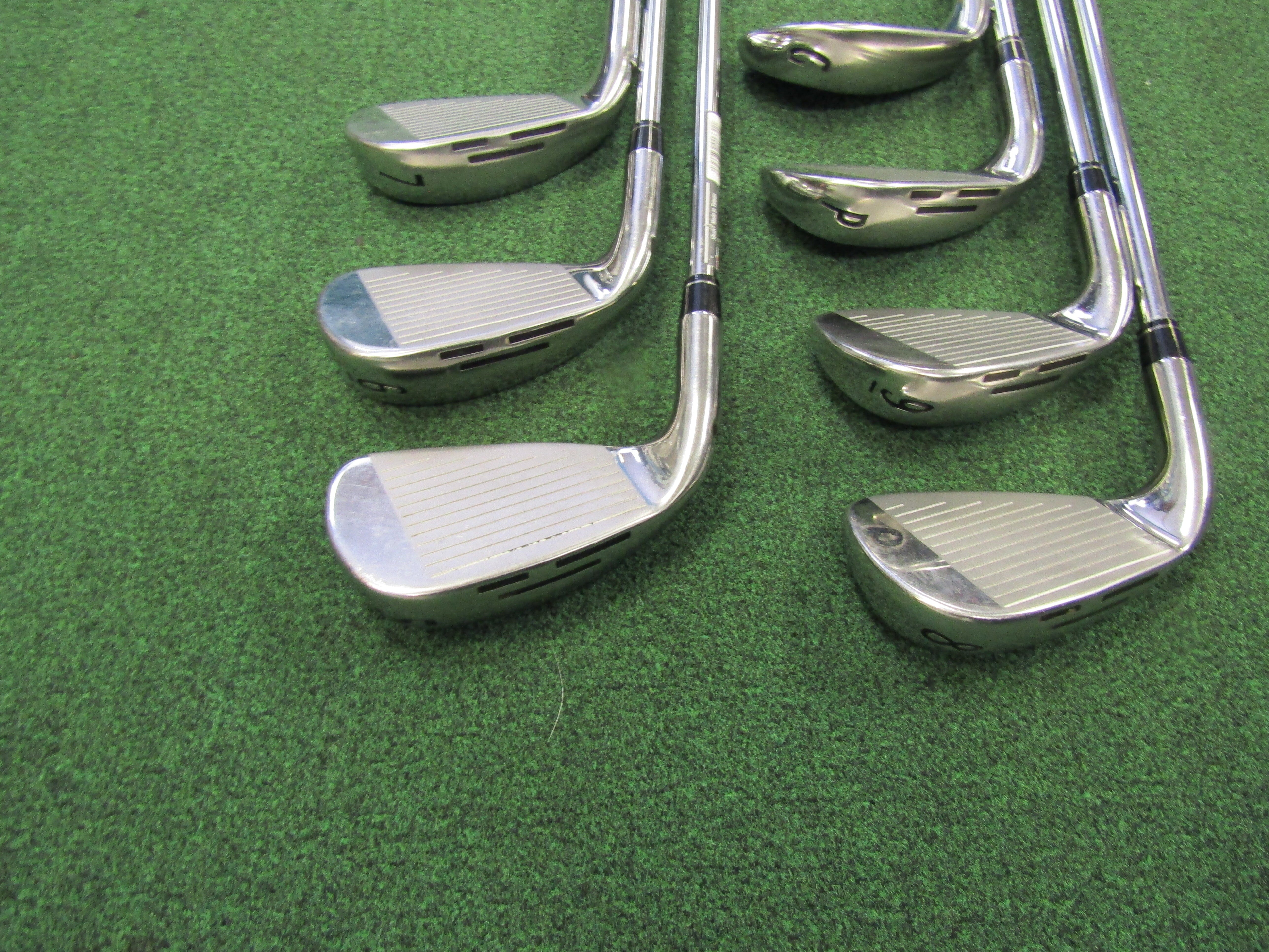 Wilson D9 #5-PW, GW 7pc. Iron Set Regular Flex Steel Men's Right Pre-Owned Iron Sets Wilson 