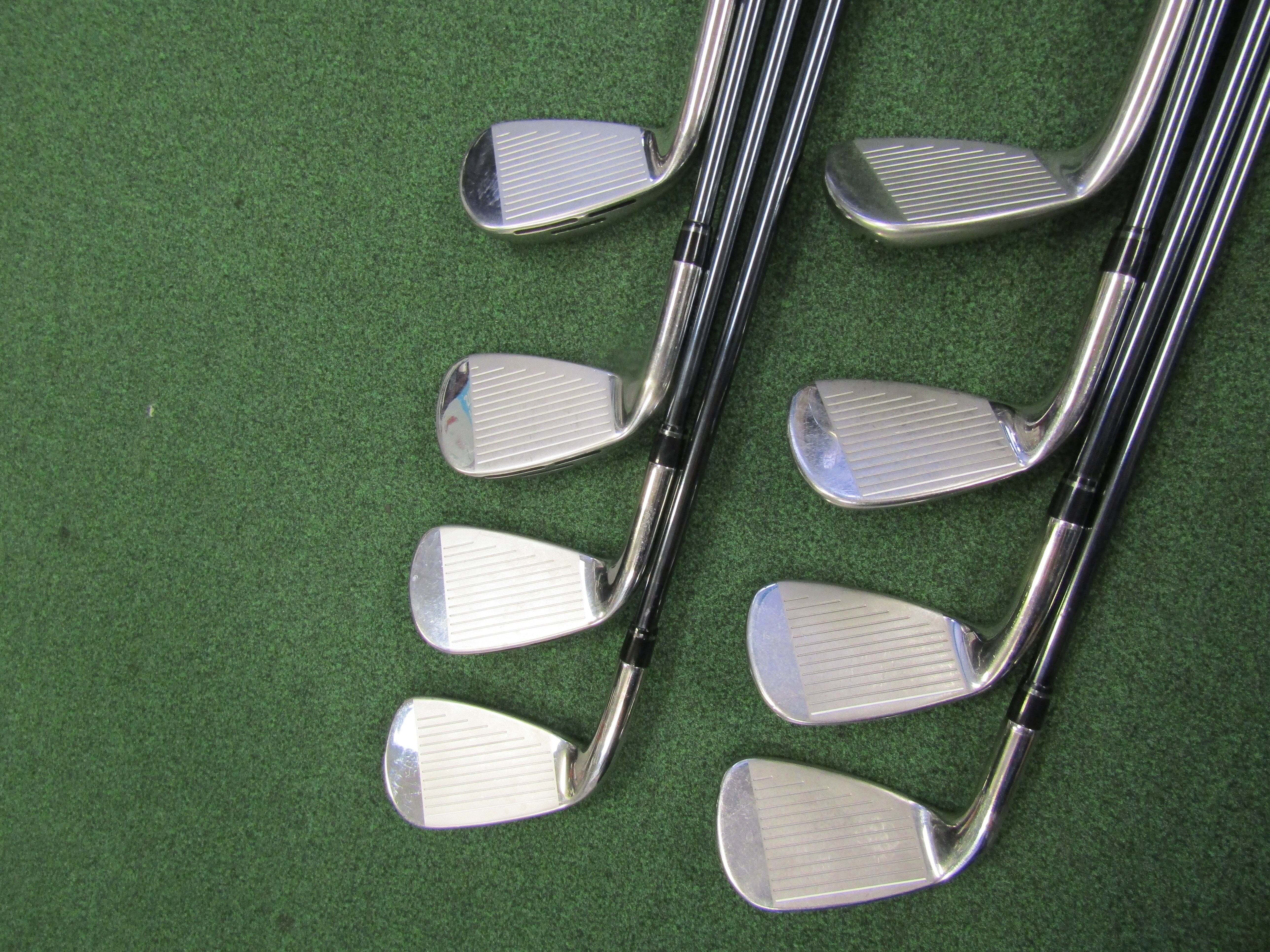 Wilson DynaPowr #5-PW, GW, SW 8 pc. Iron Set Reg. Flex Graphite Men's Right Pre-Owned Iron Sets Wilson 