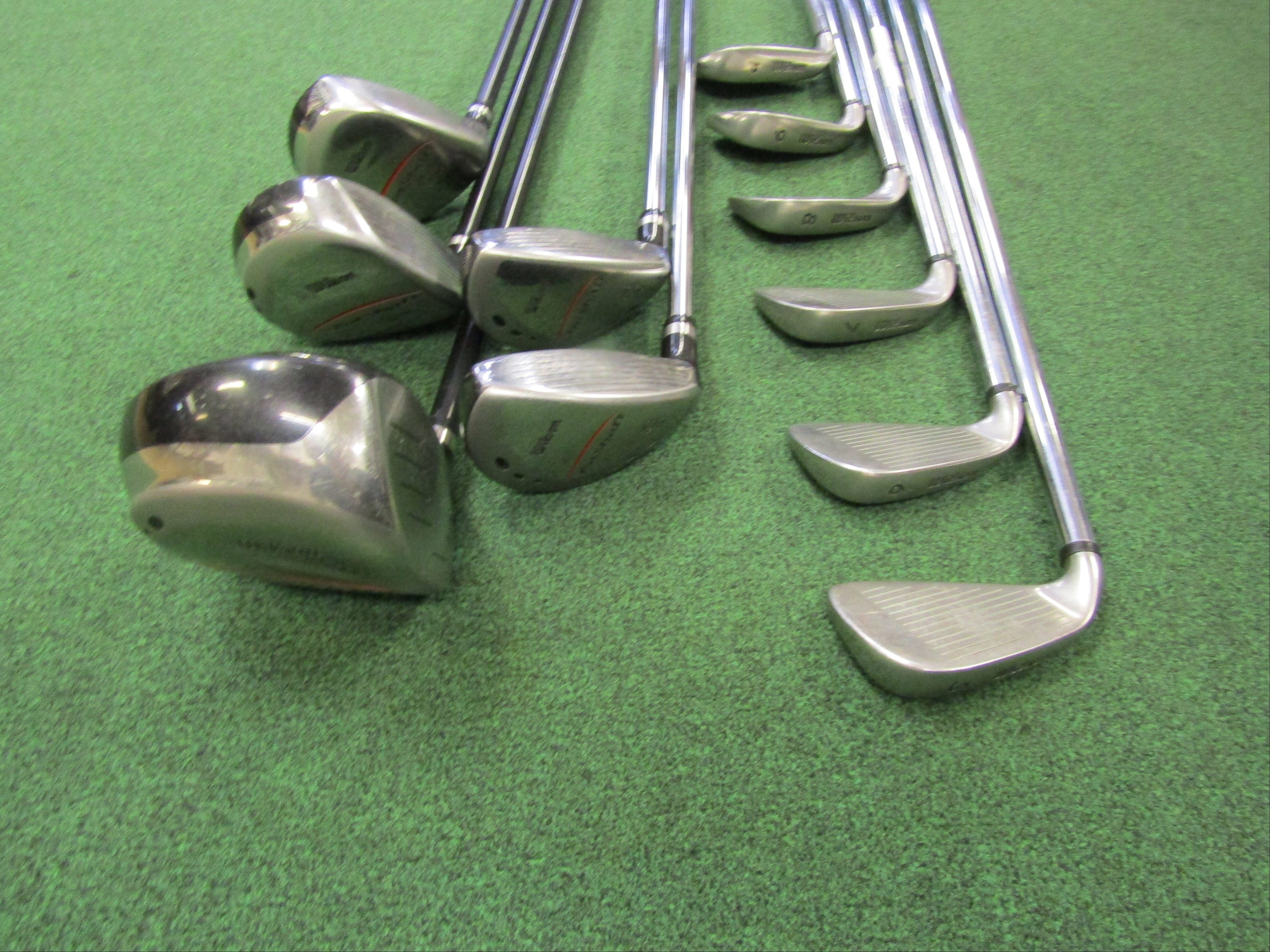 Wilson Fat Shaft 11pc. Golf Set Regular Flex Graphite/Steel Men's Right Pre-Owned Golf Sets Wilson 